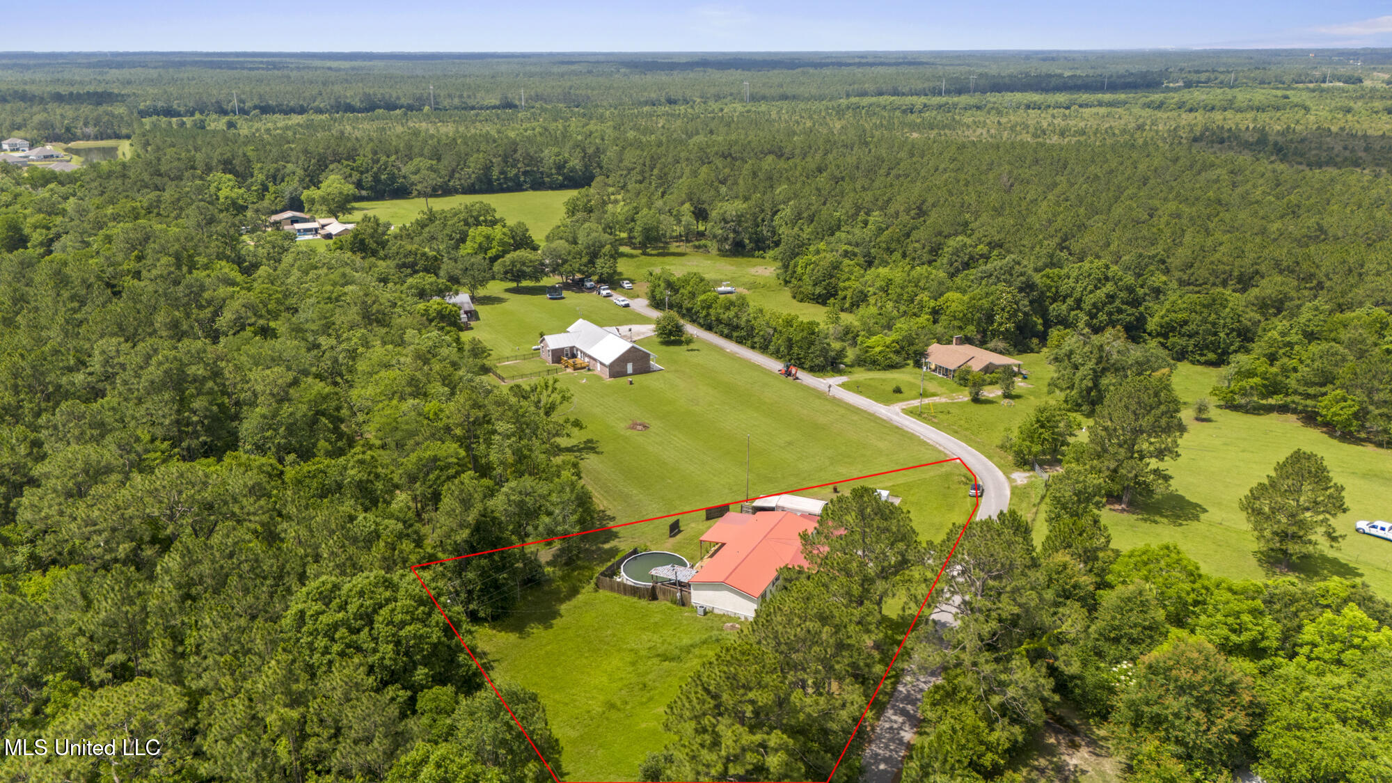 10376 S Bayou Bernard Road, Gulfport, Mississippi image 38