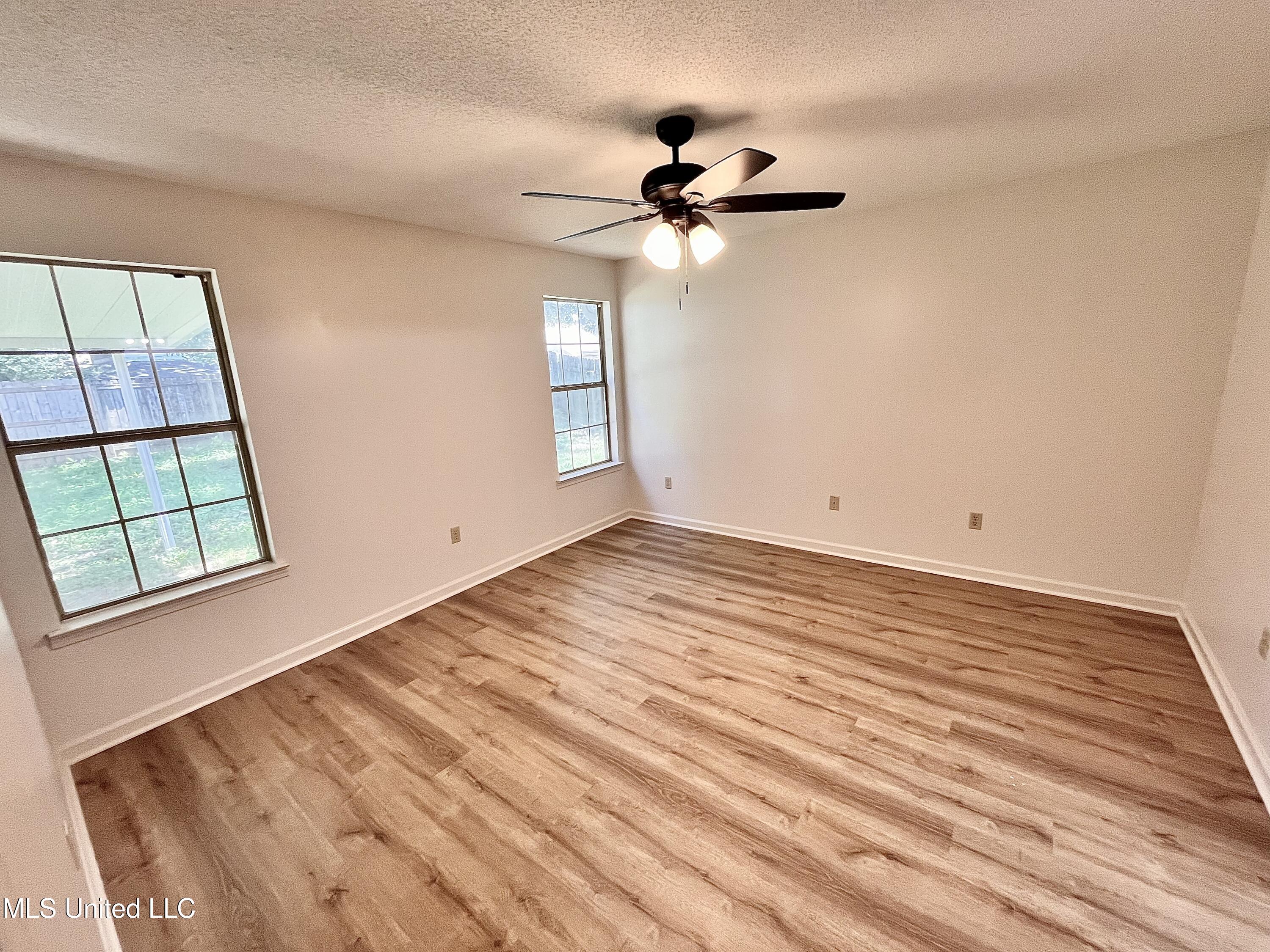 7164 Kimlee Cove, Southaven, Mississippi image 10