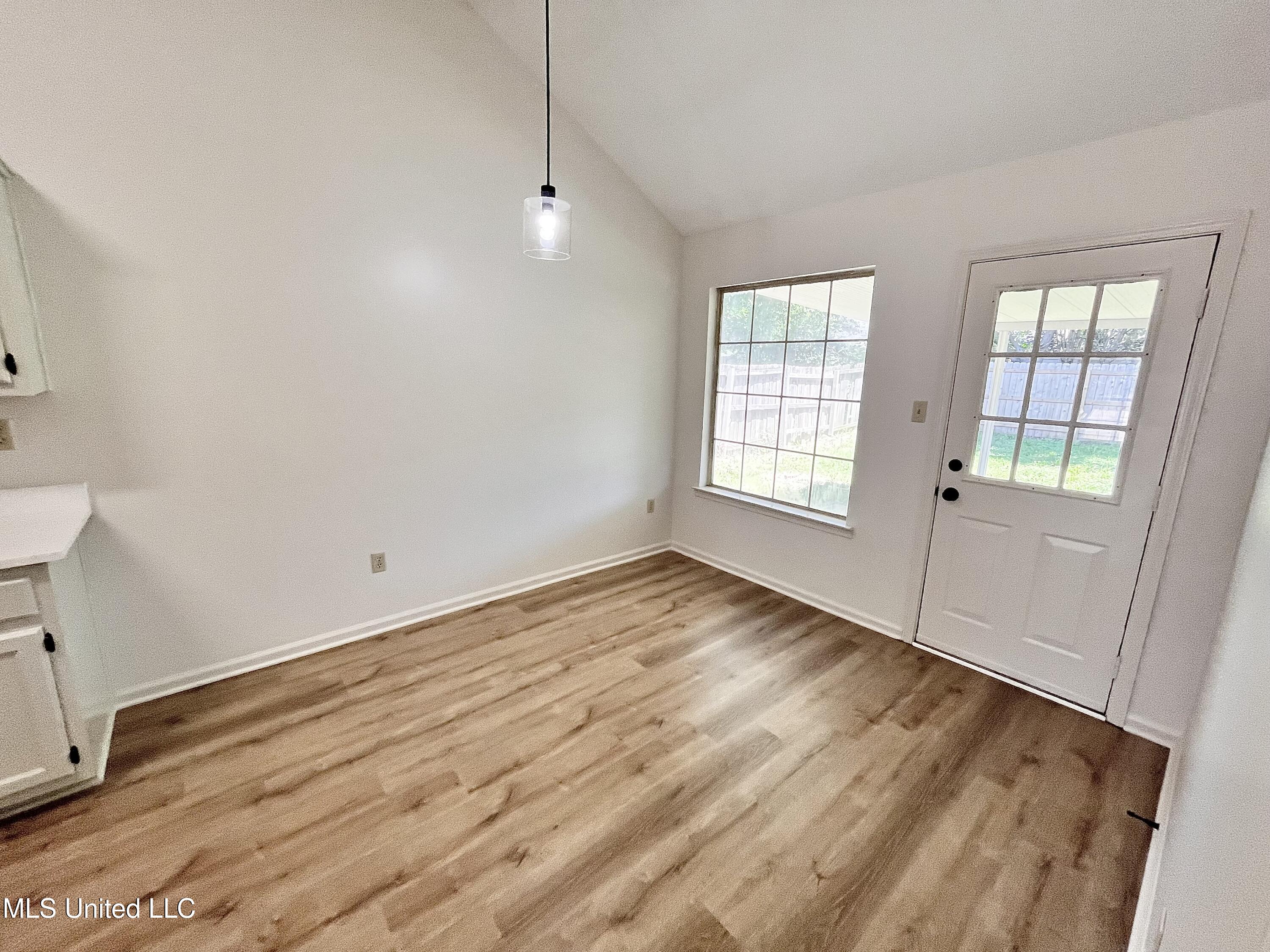 7164 Kimlee Cove, Southaven, Mississippi image 9