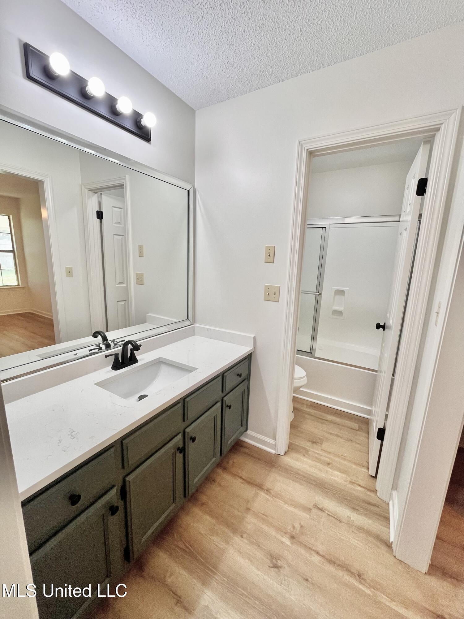 7164 Kimlee Cove, Southaven, Mississippi image 12