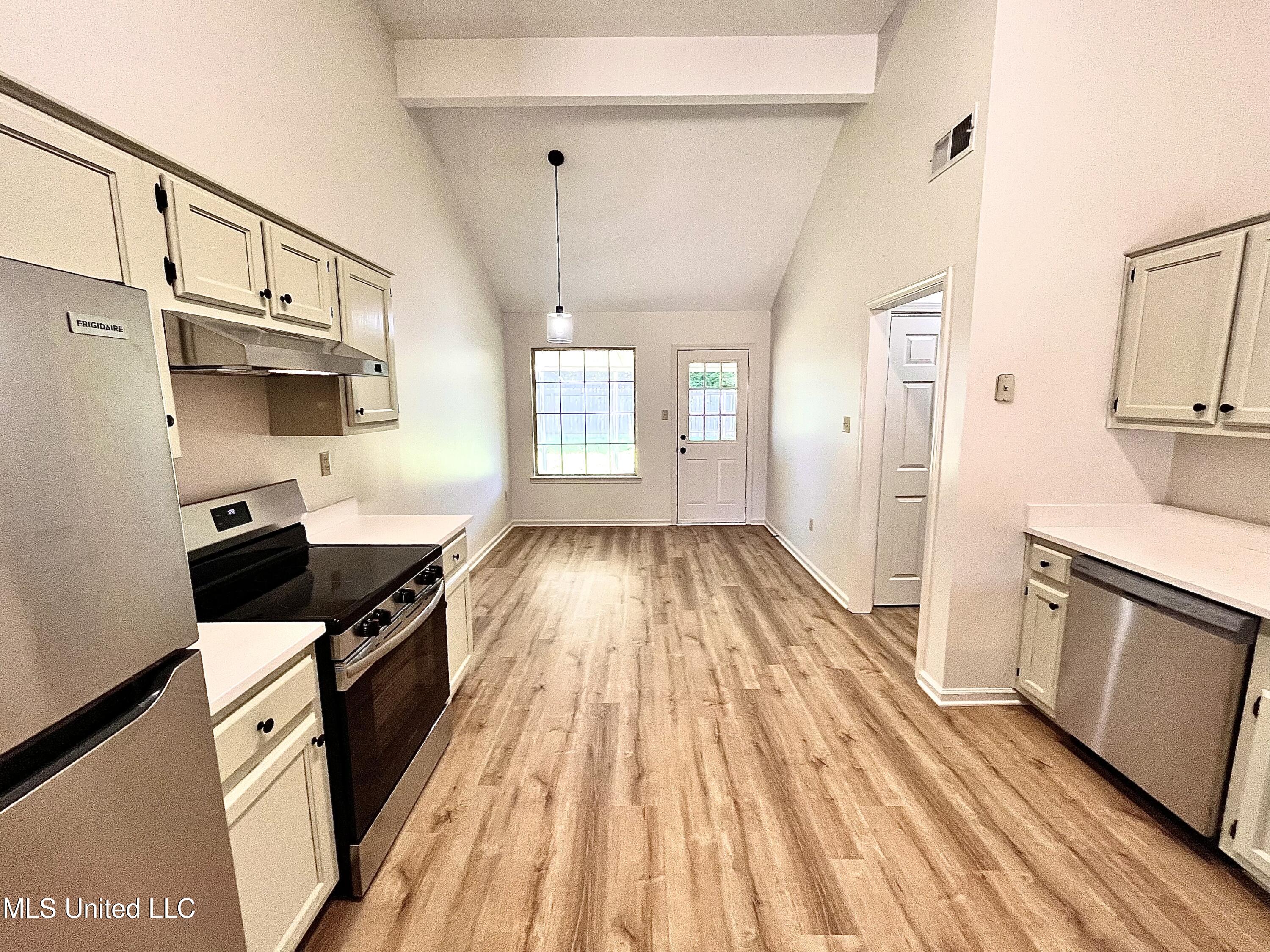 7164 Kimlee Cove, Southaven, Mississippi image 5