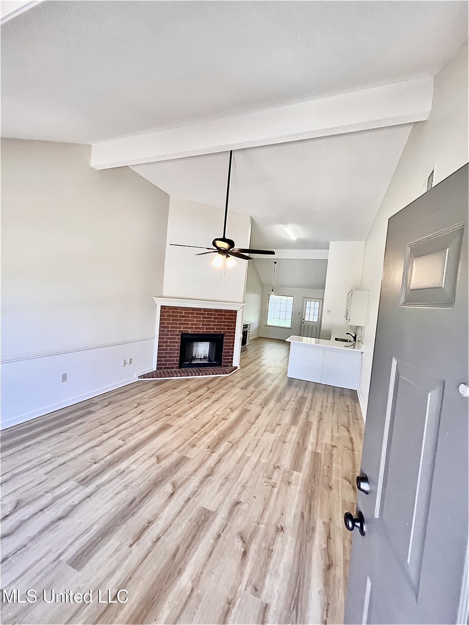 7164 Kimlee Cove, Southaven, Mississippi image 2