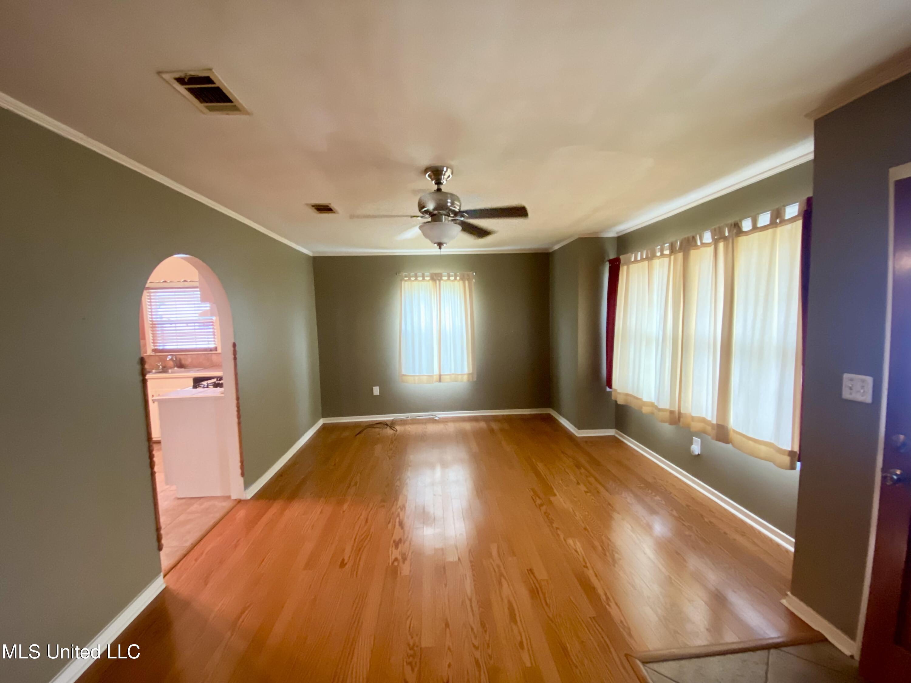 104 N Raymond Street, Crystal Springs, Mississippi image 4