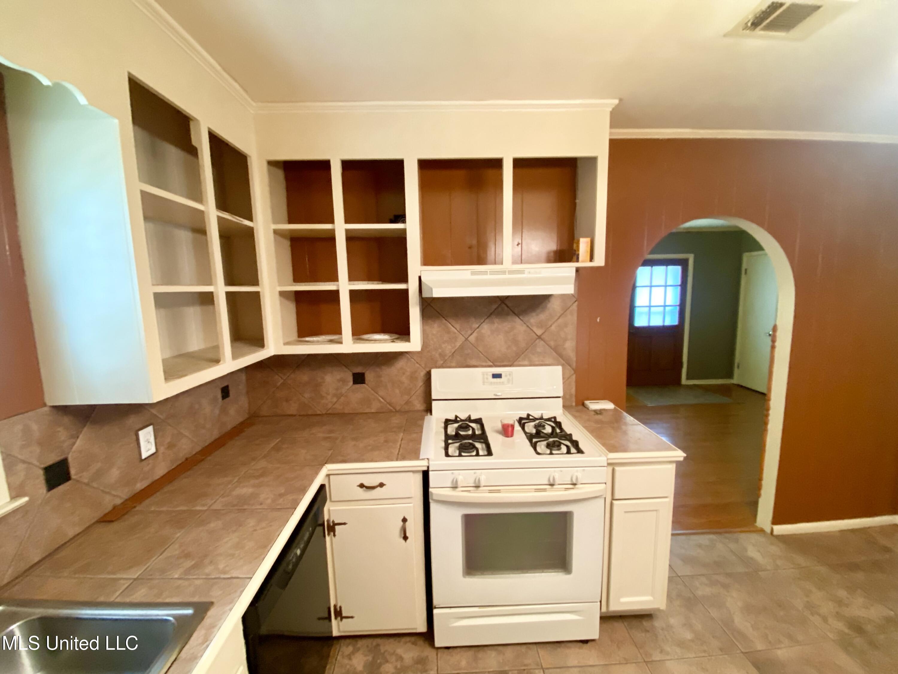 104 N Raymond Street, Crystal Springs, Mississippi image 7