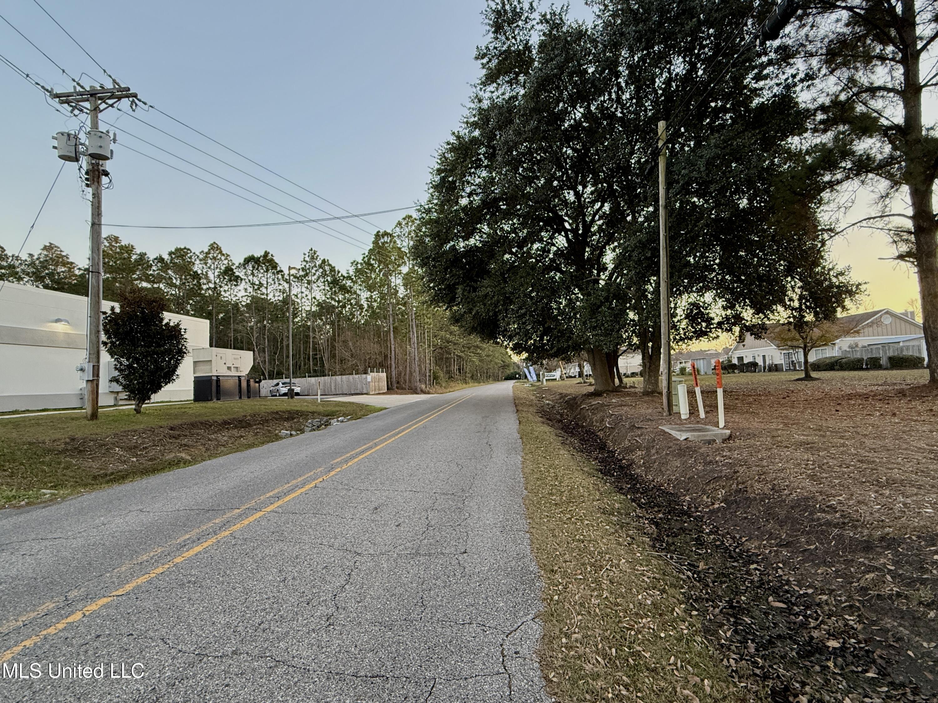 Us-90, Gautier, Mississippi image 13