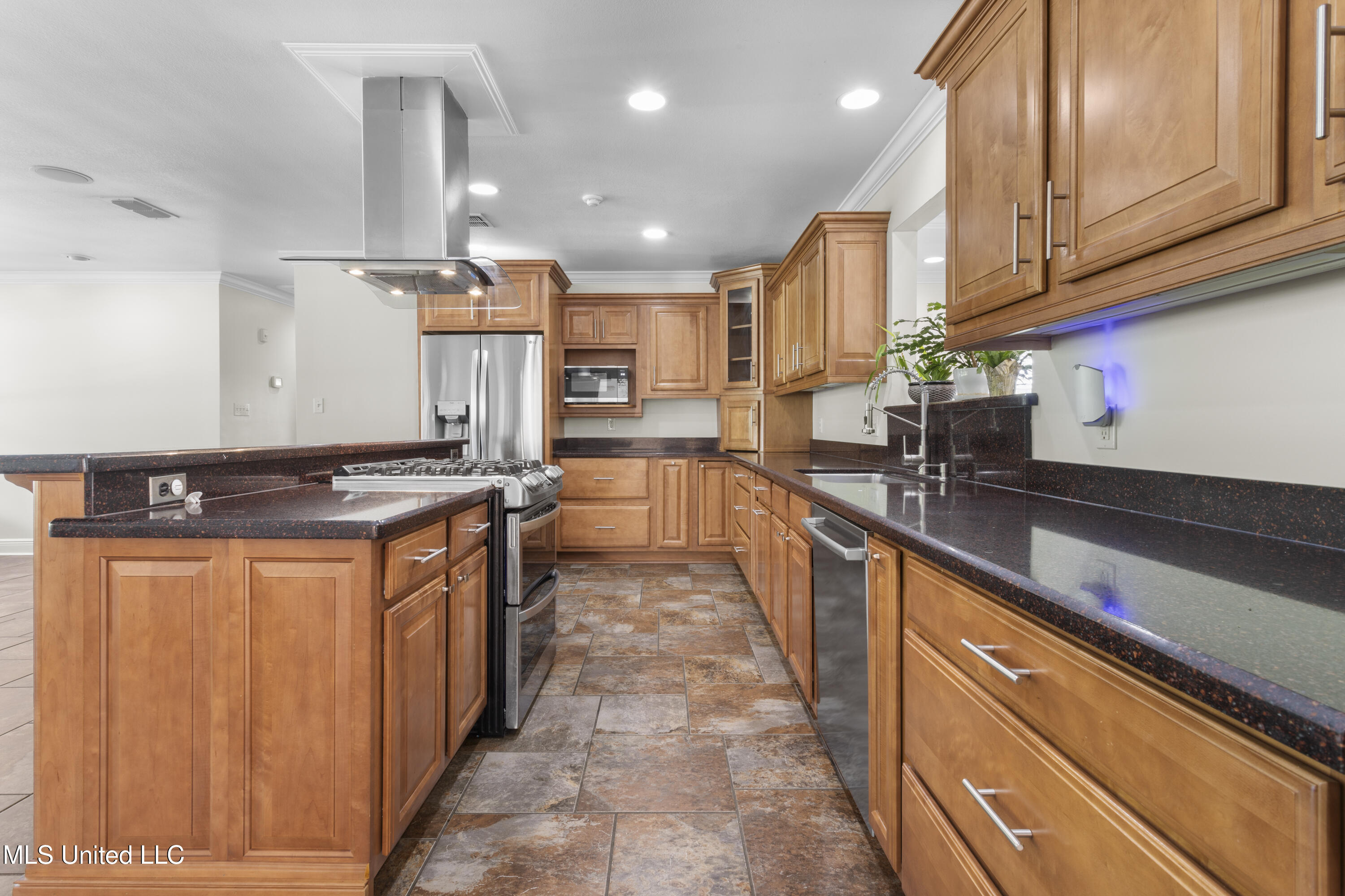 15208 C C Camp Road, Gulfport, Mississippi image 11