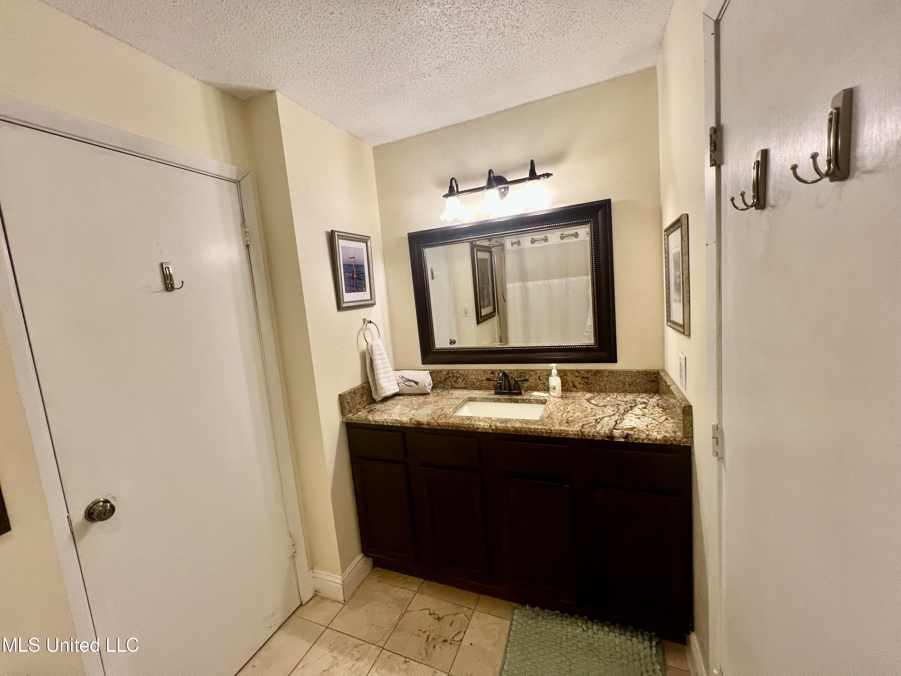 1130 Beach Boulevard #503, Biloxi, Mississippi image 12