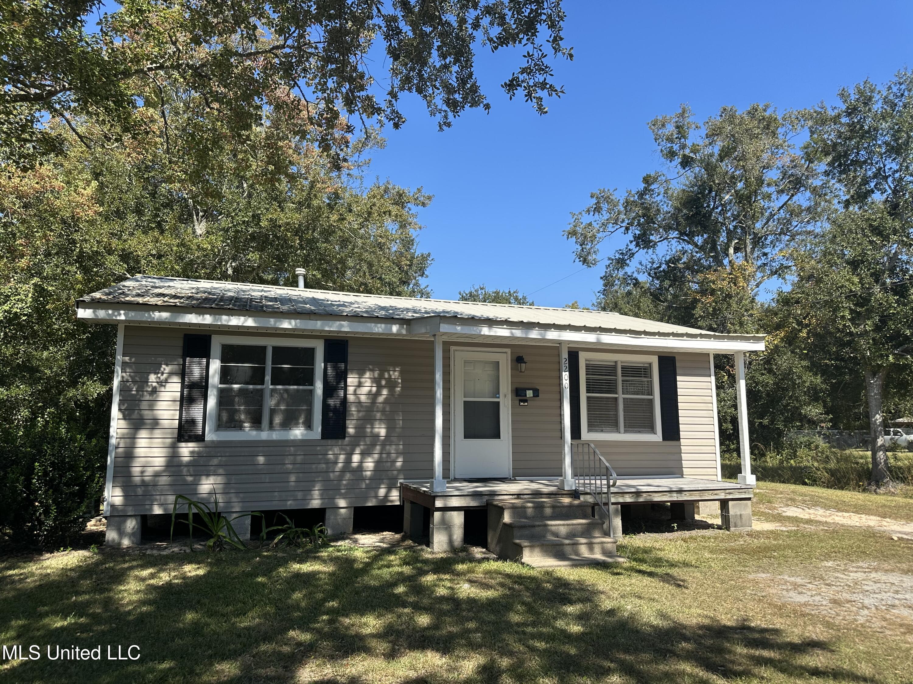 2200 32nd Street, Gulfport, Mississippi image 1