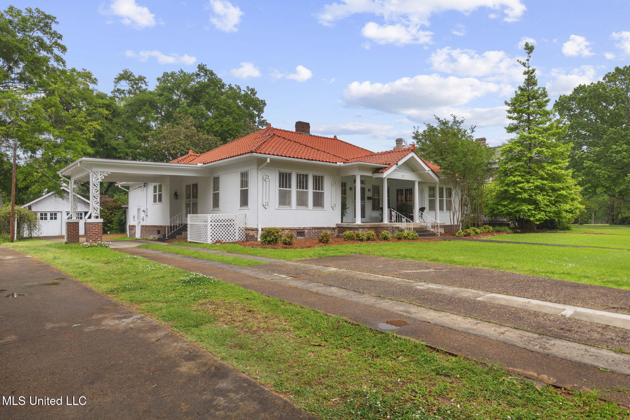 369 E Peace Street, Canton, Mississippi image 1