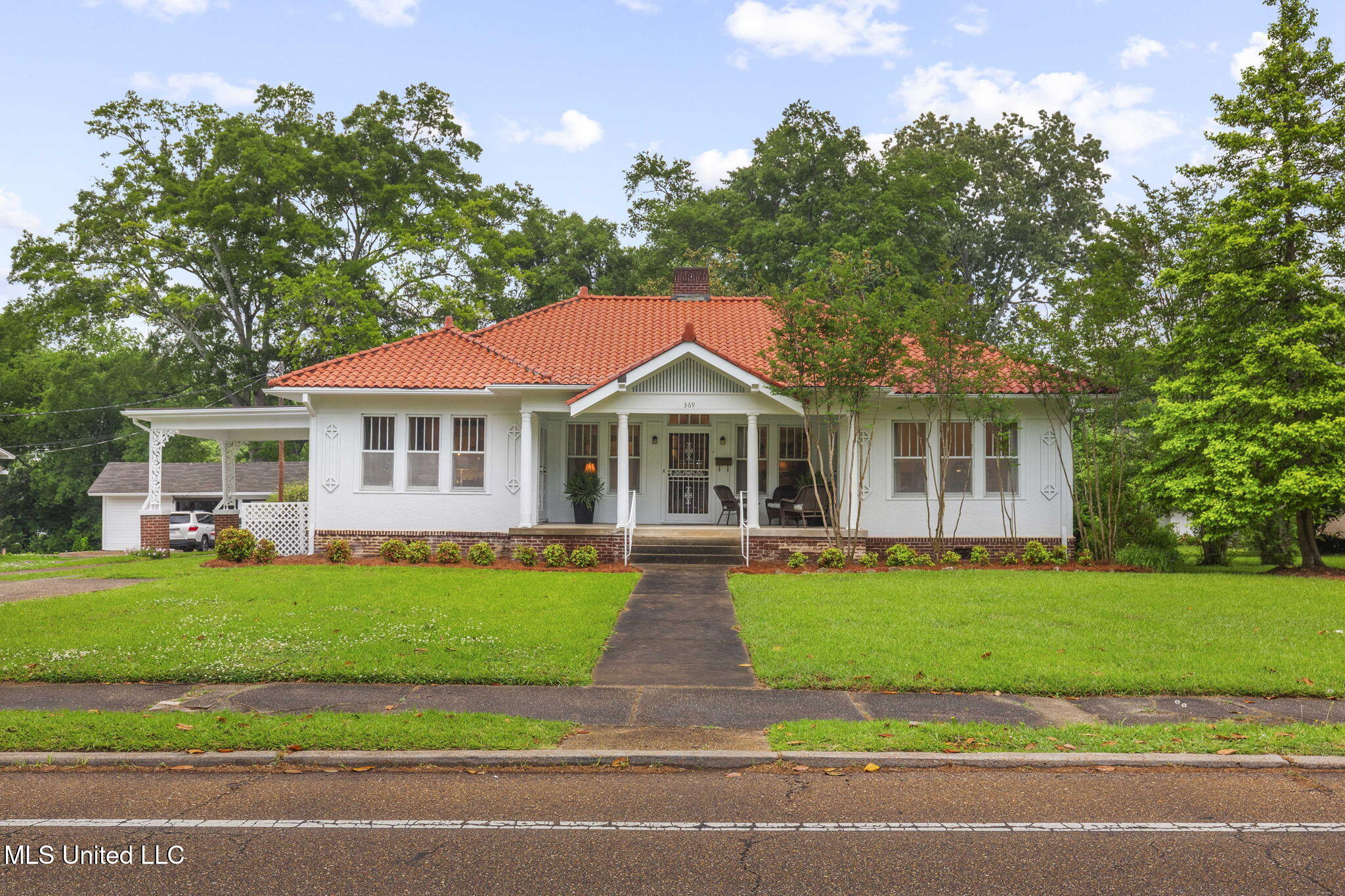 369 E Peace Street, Canton, Mississippi image 3