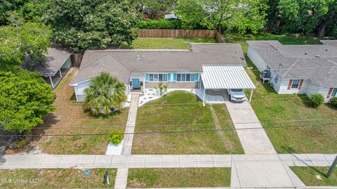 Single Family Residence in Biloxi MS 160 Pine Grove Avenue.jpg