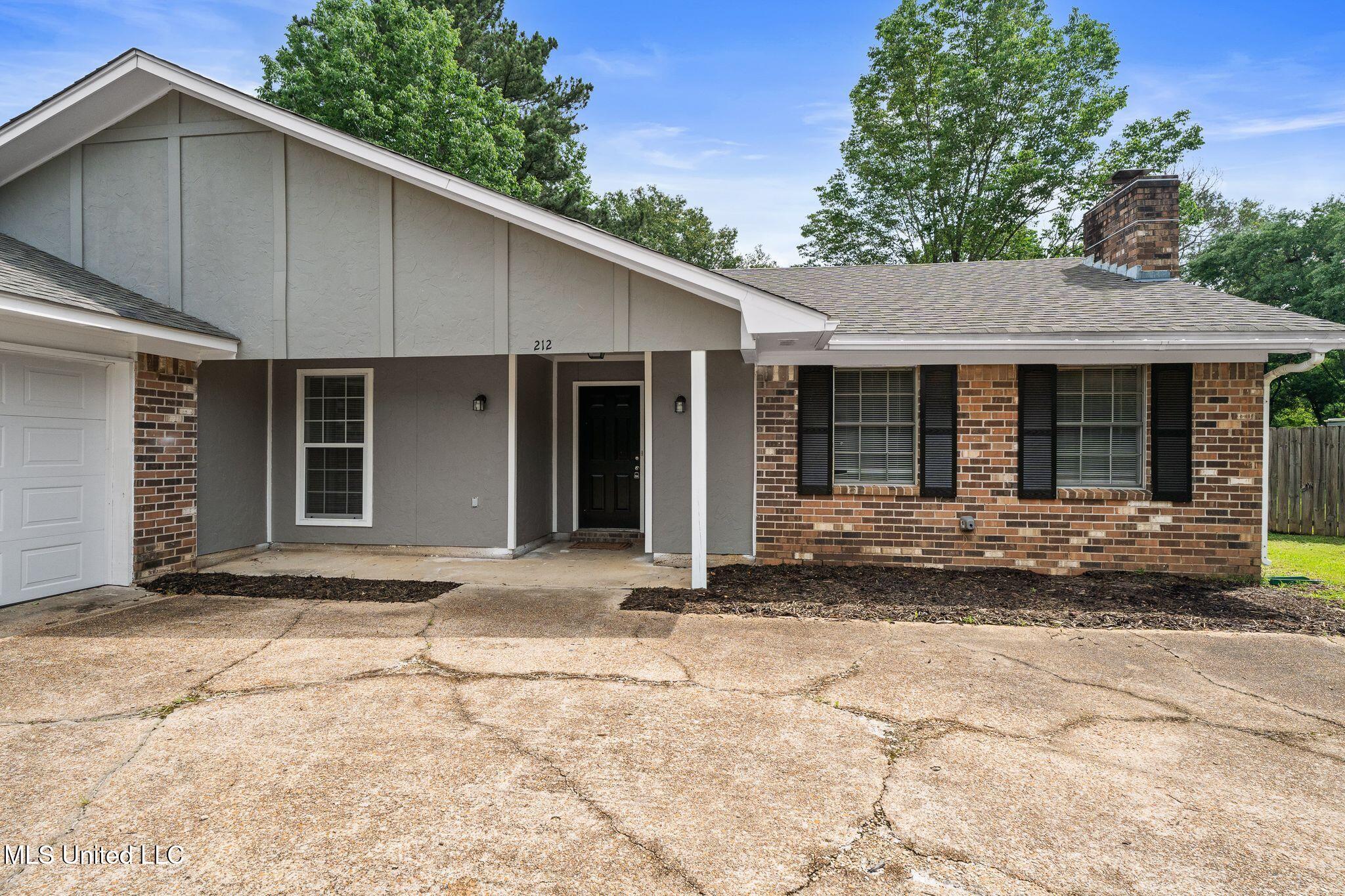 212 Pebble Brook Drive, Clinton, Mississippi image 7
