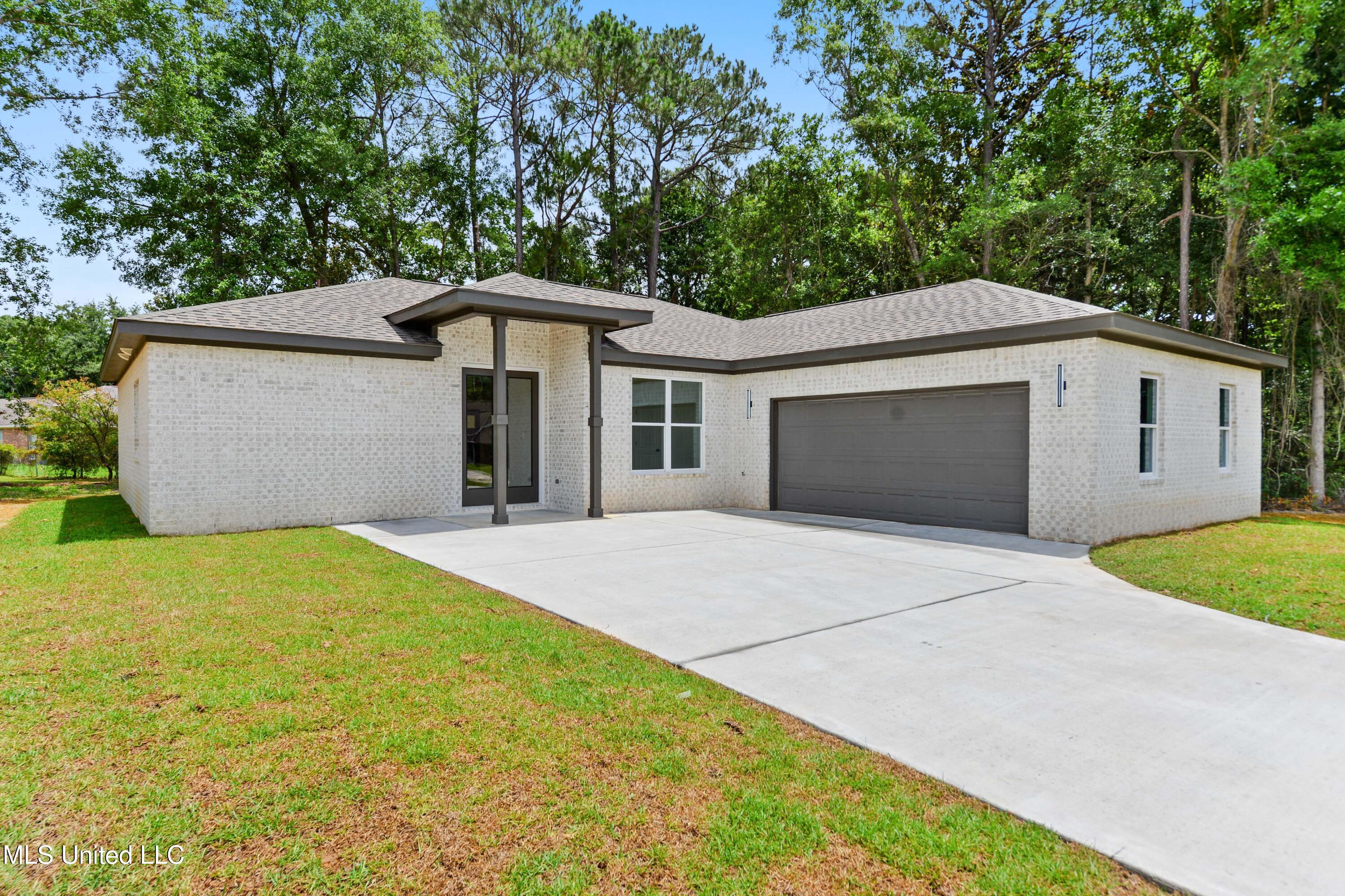 1810 Bonsecur Cove, Gautier, Mississippi image 2