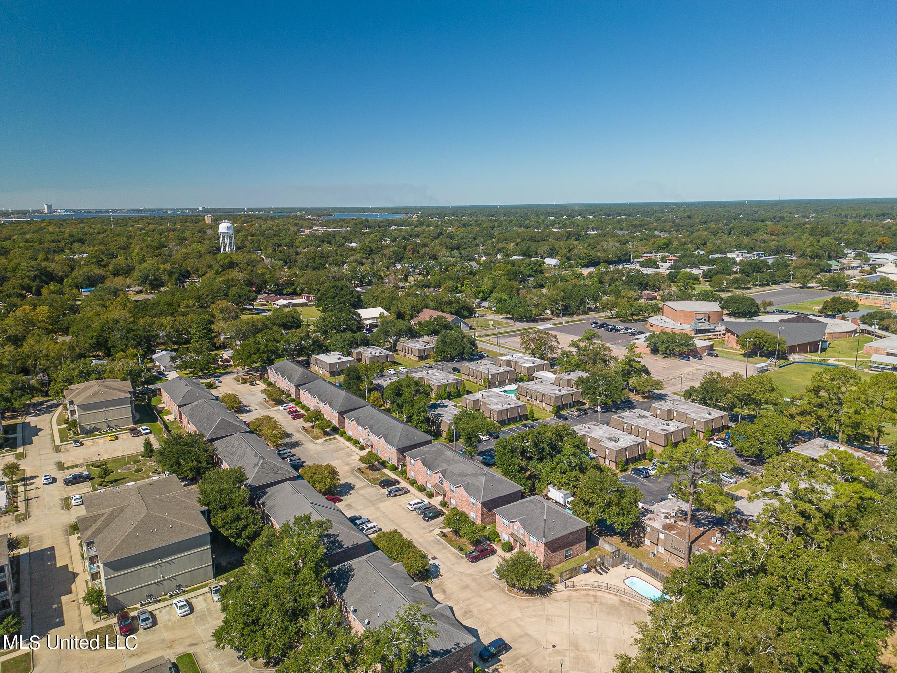 117 Armand Oaks #117, Ocean Springs, Mississippi image 24