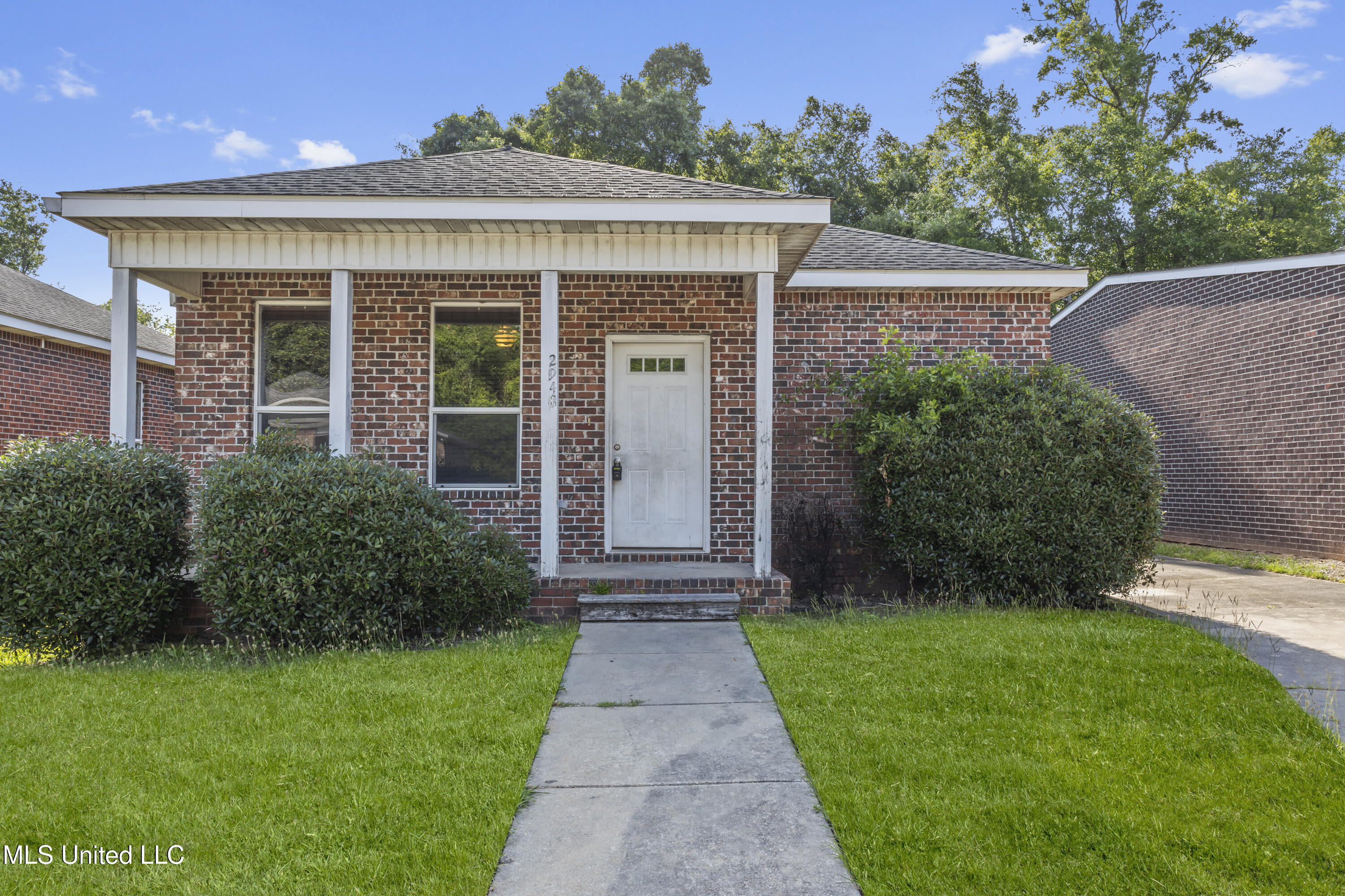 2948 Magnolia Court, Gulfport, Mississippi image 1