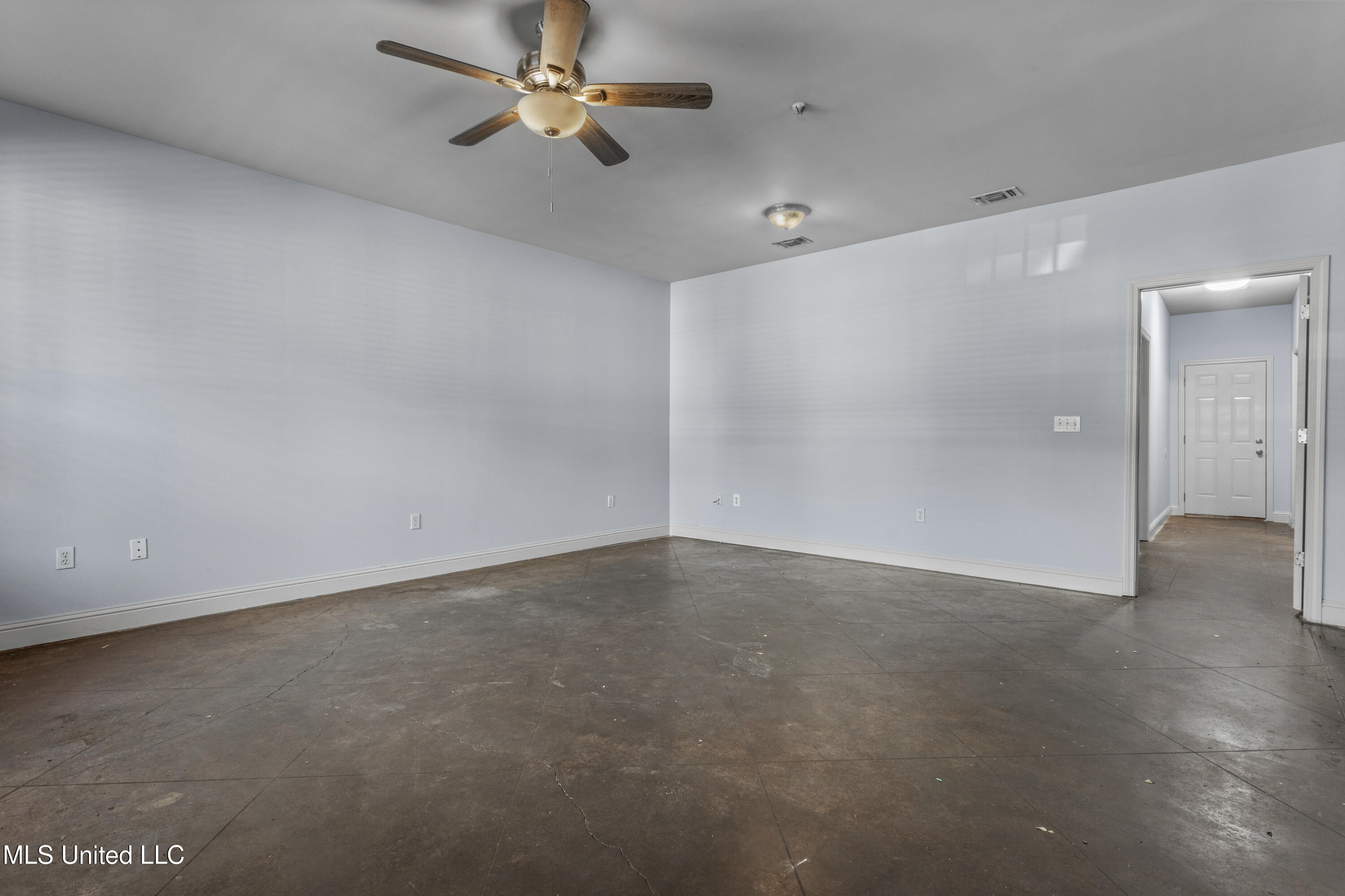 2948 Magnolia Court, Gulfport, Mississippi image 8