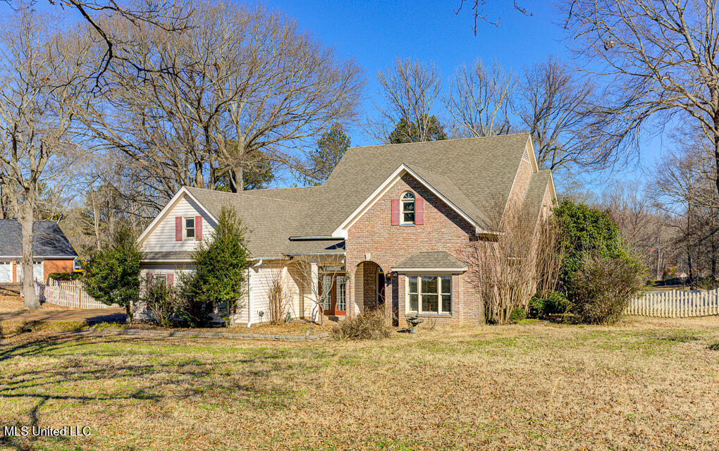 5840 N Cedar Lake Drive, Walls, Mississippi image 4