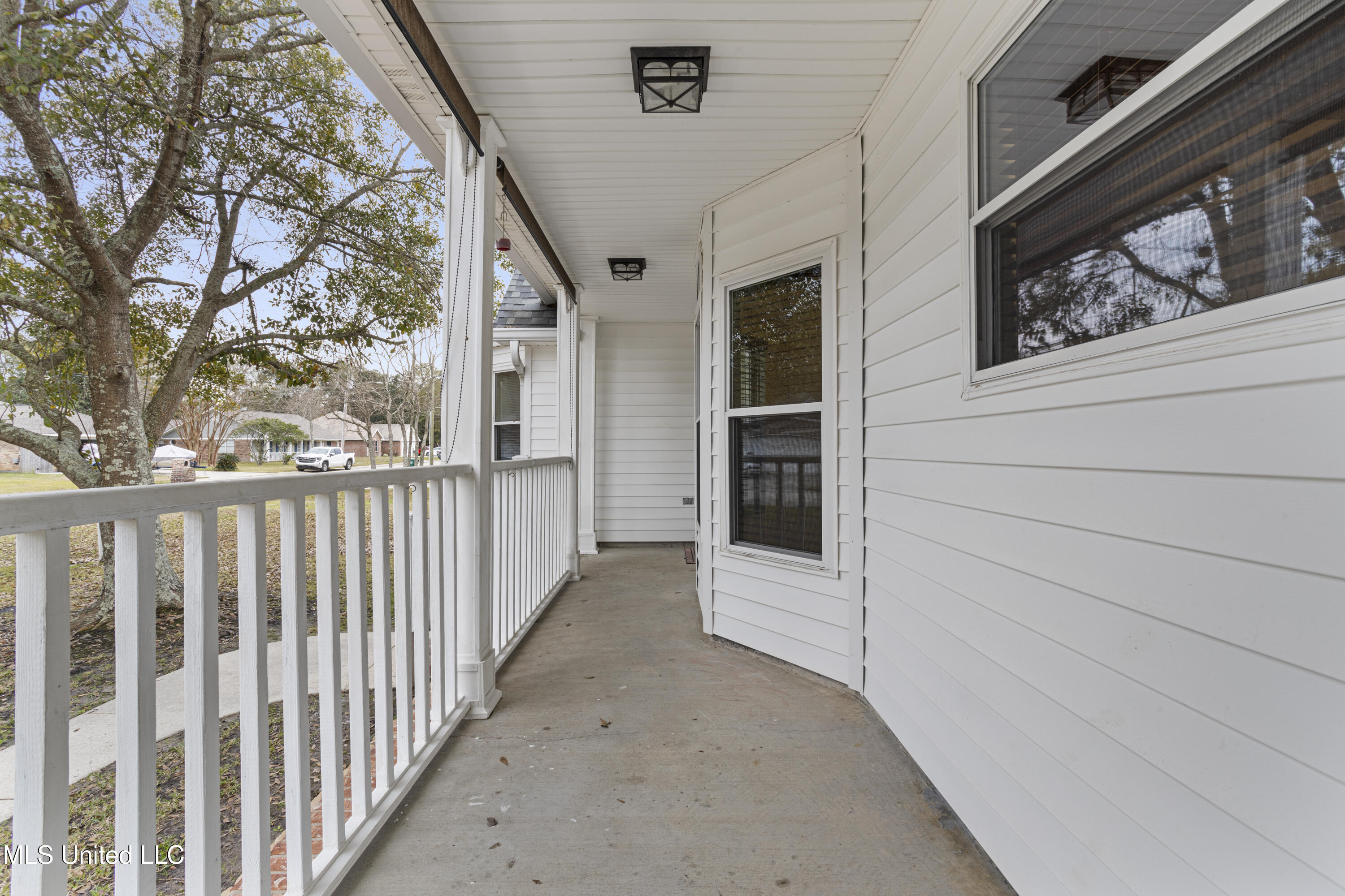 1231 Glendale Place, Gulfport, Mississippi image 3