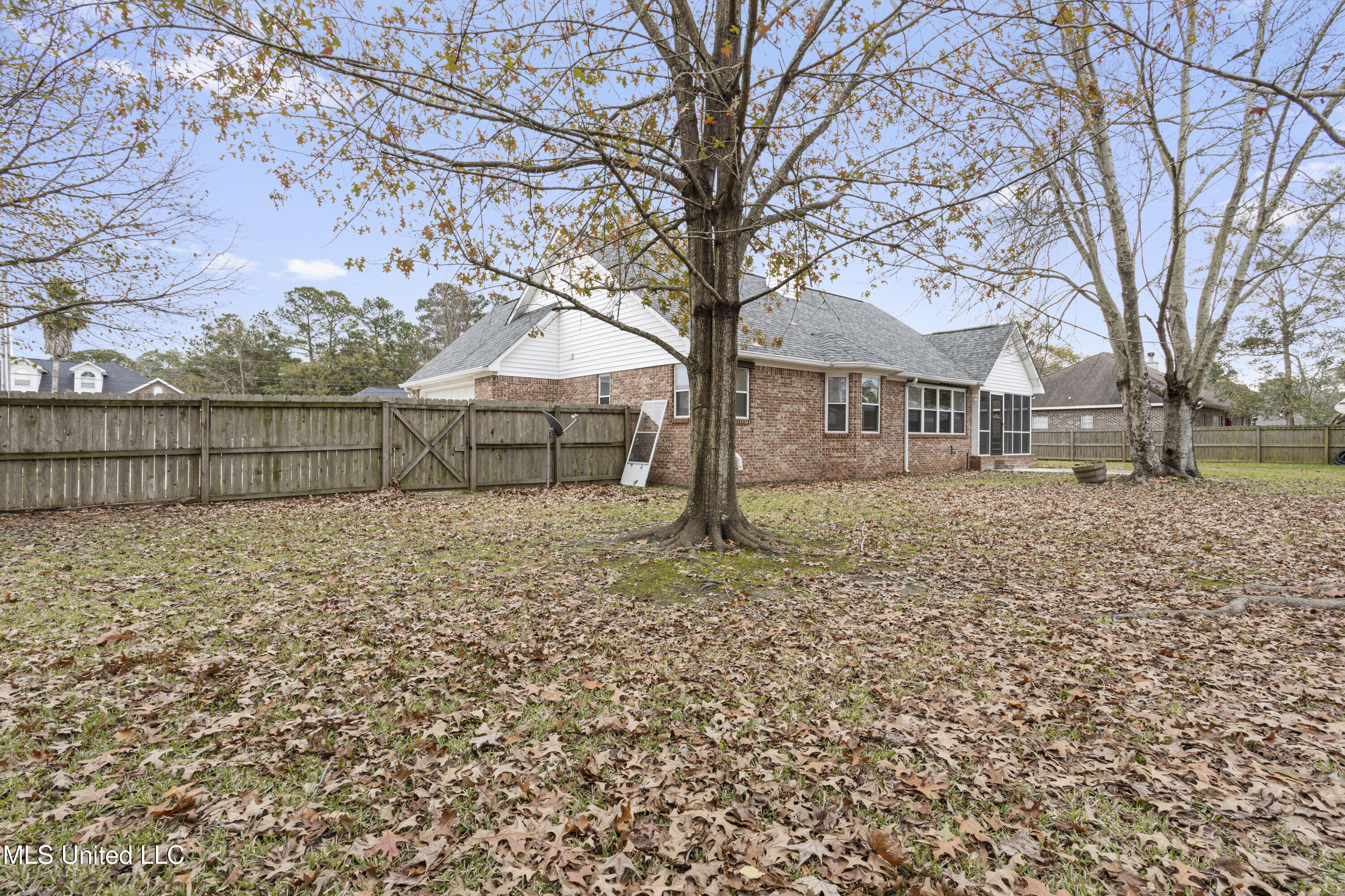 1231 Glendale Place, Gulfport, Mississippi image 31