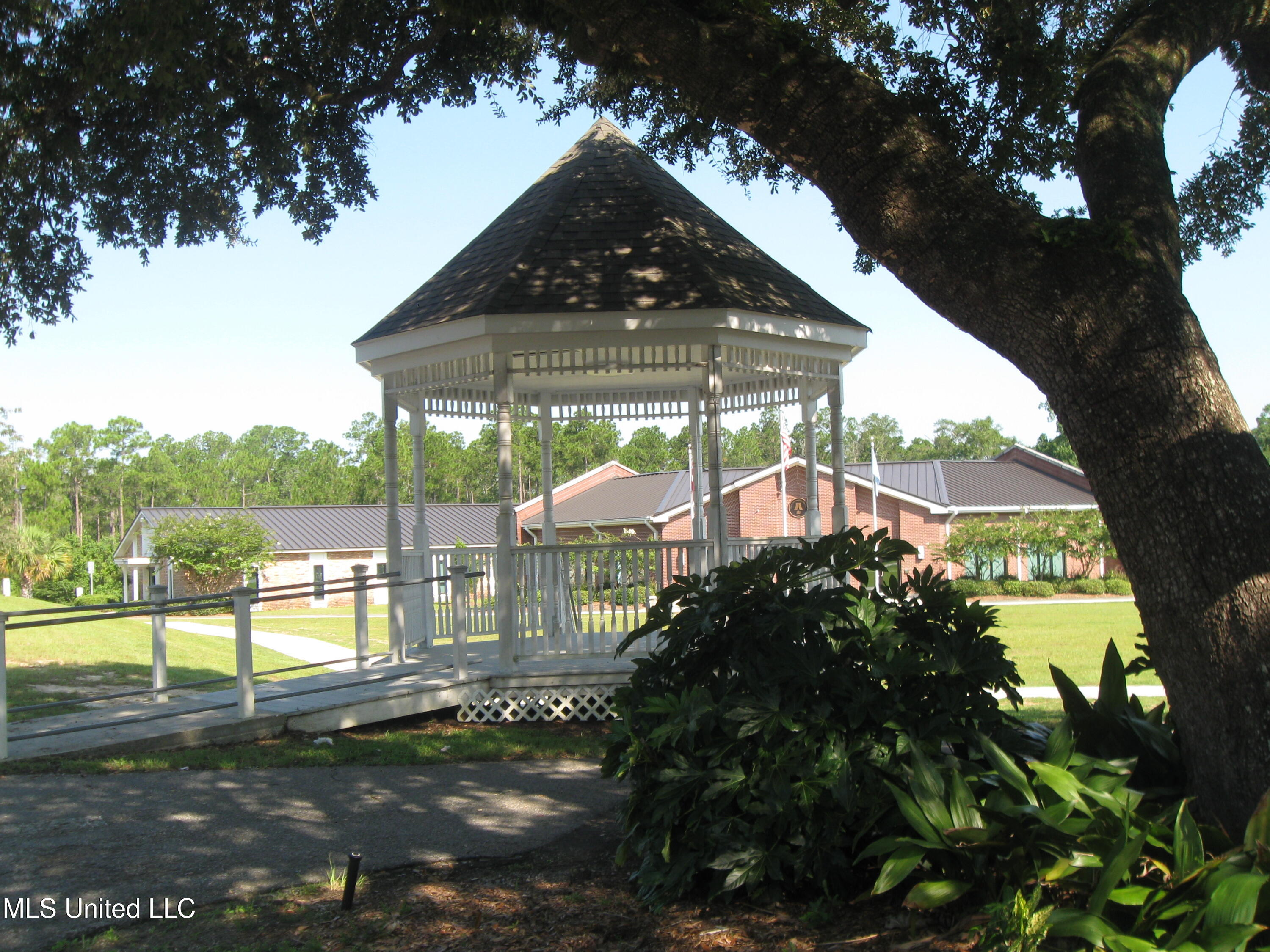 150 Lakeside Villa #J, Diamondhead, Mississippi image 29