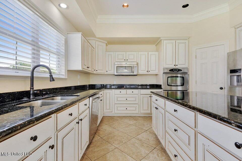 2013 Pointe Clear Drive, Biloxi, Mississippi image 8