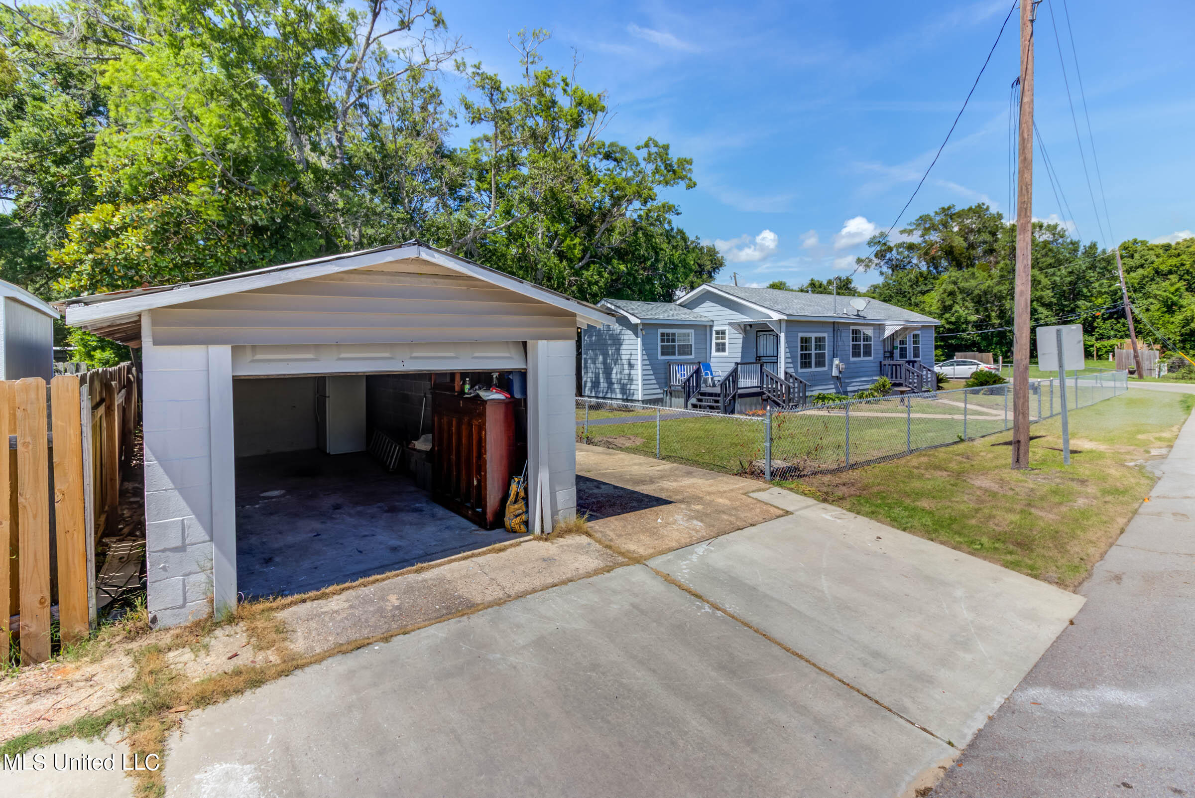 373 Davis Street, Biloxi, Mississippi image 34