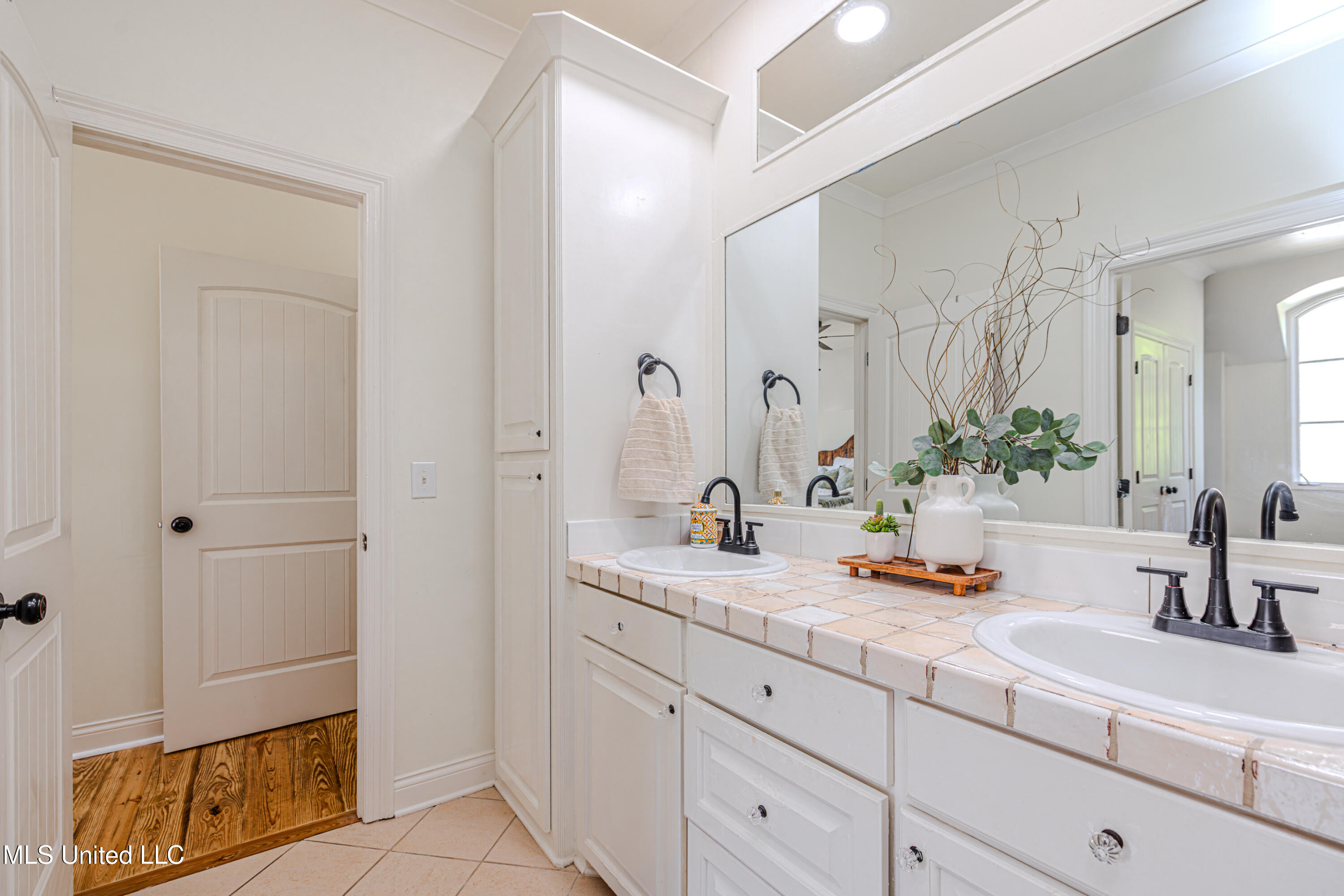 Madison, Mississippi 39110, United States, 4 Bedrooms Bedrooms, ,3 BathroomsBathrooms,Residential,Active,215529