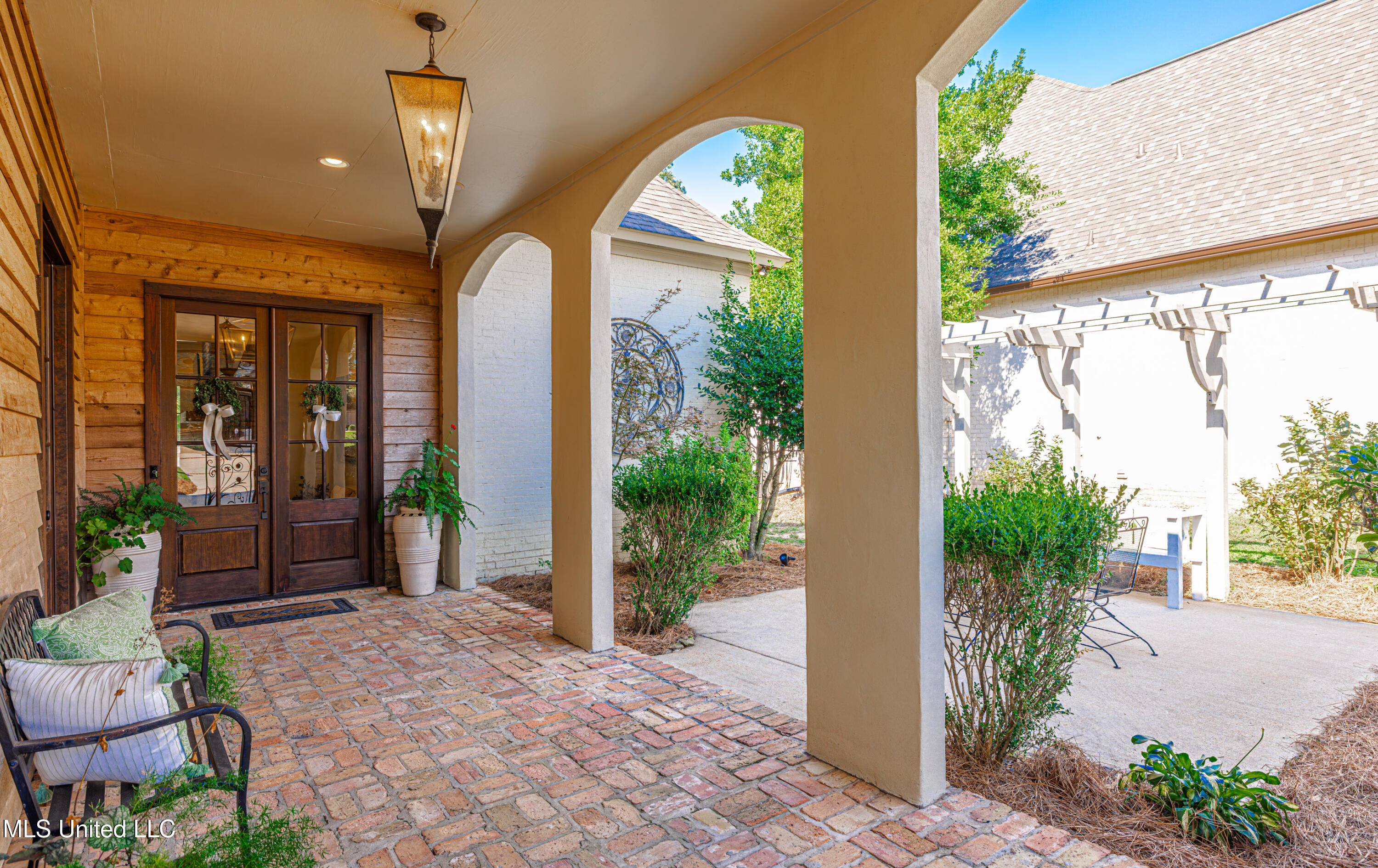 Madison, Mississippi 39110, United States, 4 Bedrooms Bedrooms, ,3 BathroomsBathrooms,Residential,Active,215529