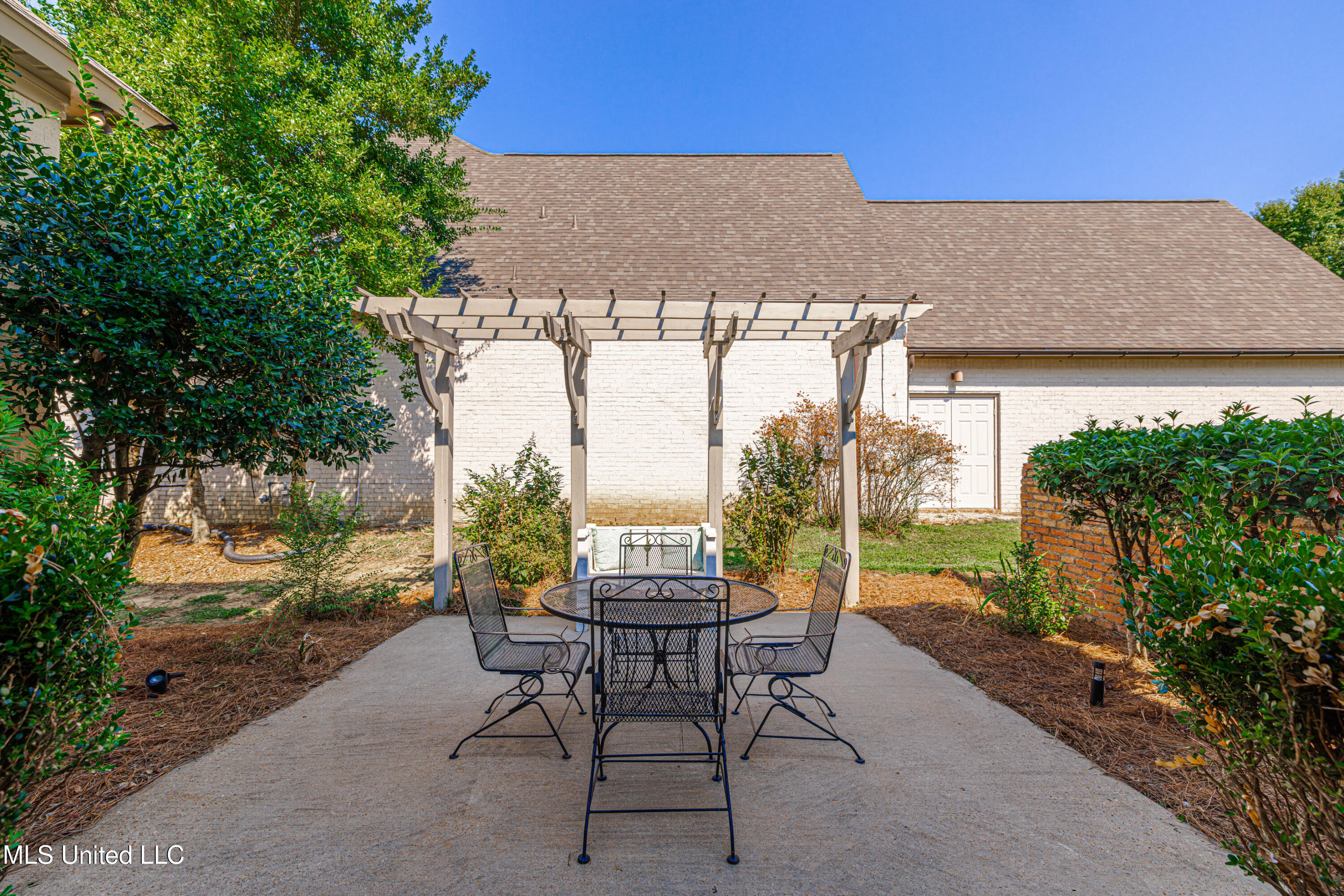 Madison, Mississippi 39110, United States, 4 Bedrooms Bedrooms, ,3 BathroomsBathrooms,Residential,Active,215529