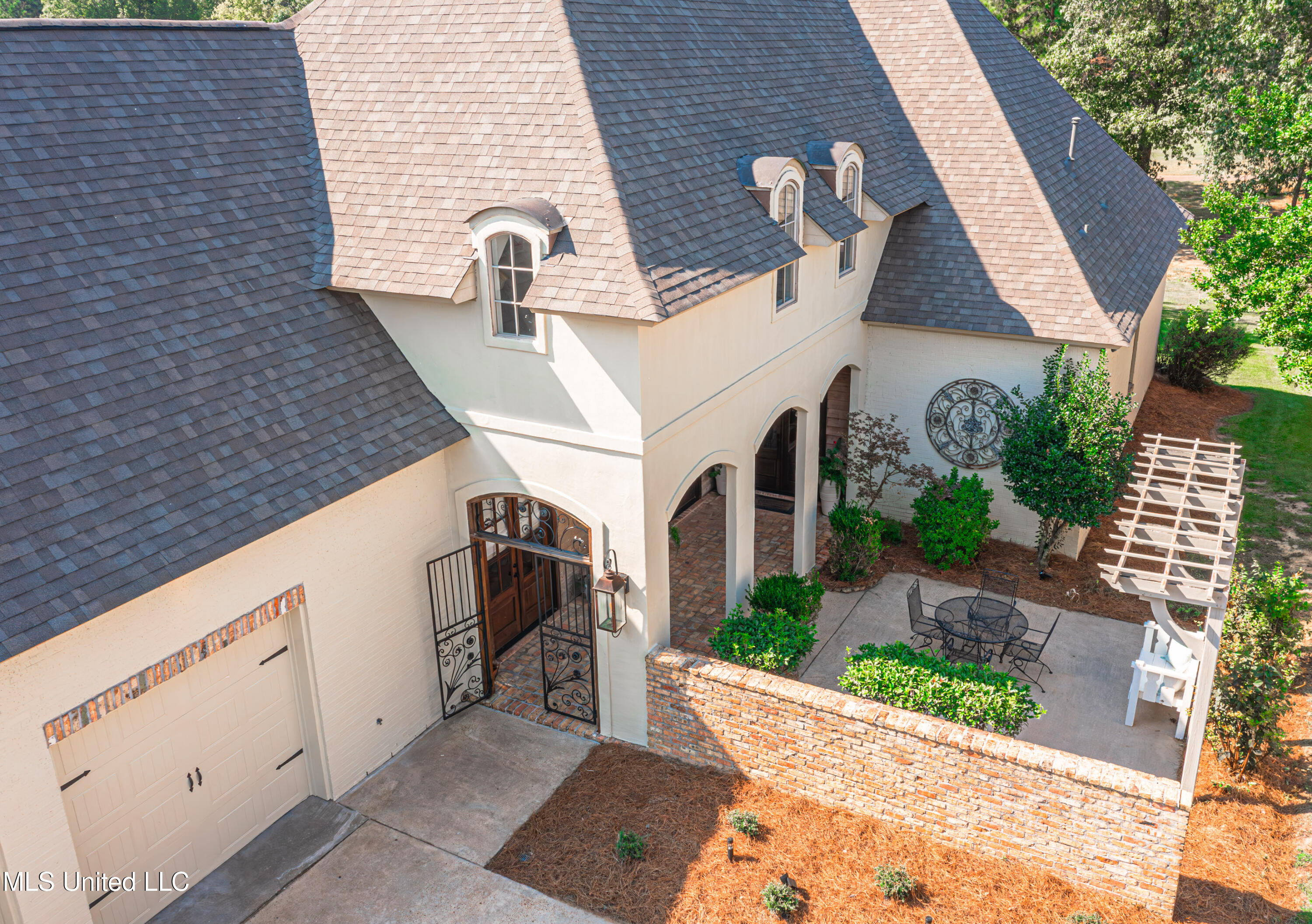 Madison, Mississippi 39110, United States, 4 Bedrooms Bedrooms, ,3 BathroomsBathrooms,Residential,Active,215529