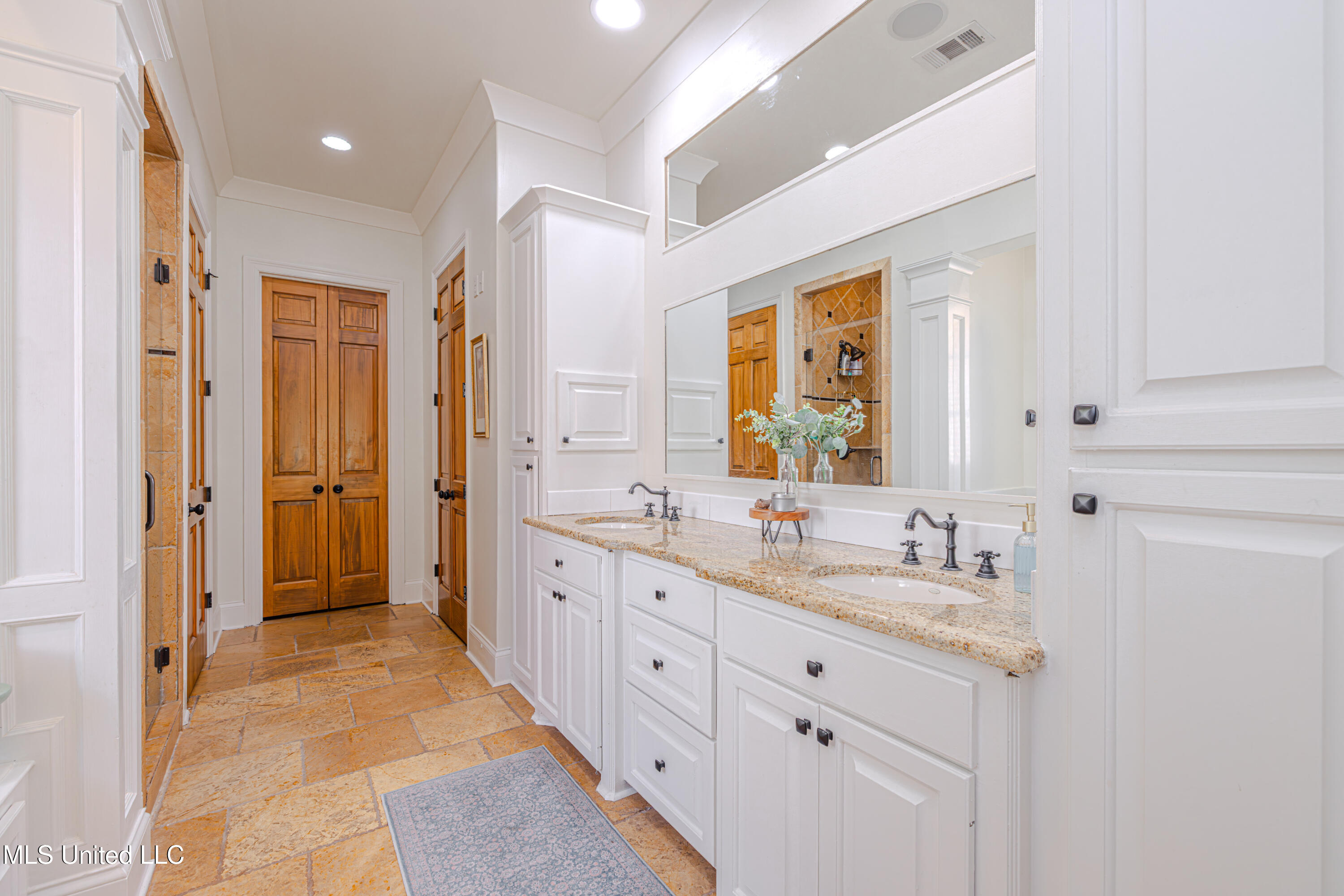 Madison, Mississippi 39110, United States, 4 Bedrooms Bedrooms, ,3 BathroomsBathrooms,Residential,Active,215529