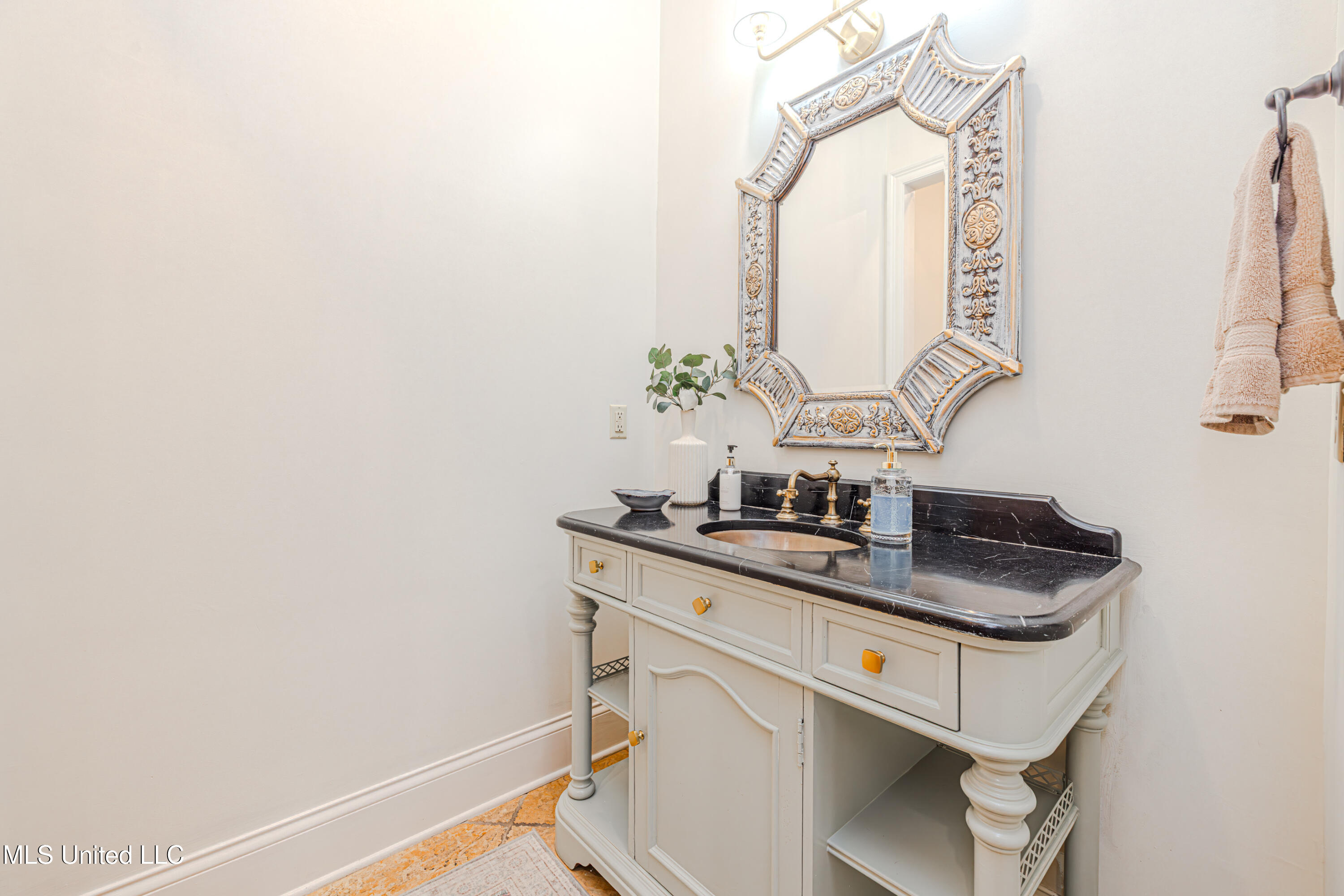 Madison, Mississippi 39110, United States, 4 Bedrooms Bedrooms, ,3 BathroomsBathrooms,Residential,Active,215529