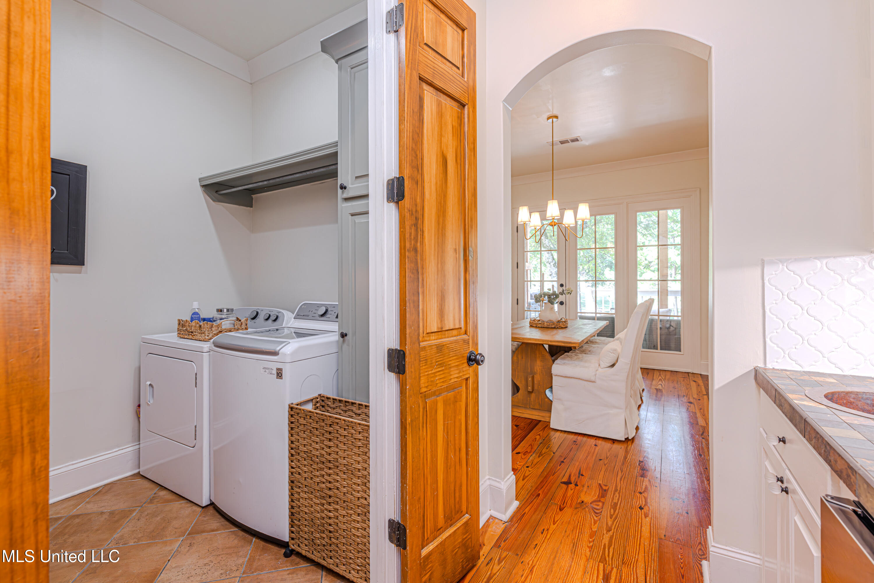 Madison, Mississippi 39110, United States, 4 Bedrooms Bedrooms, ,3 BathroomsBathrooms,Residential,Active,215529