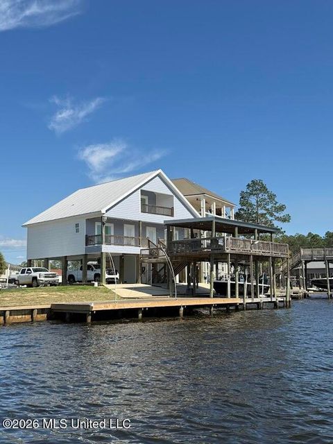 Homes For Sale - 6149 Pontiac Drive<br/> Kiln, MS 39556