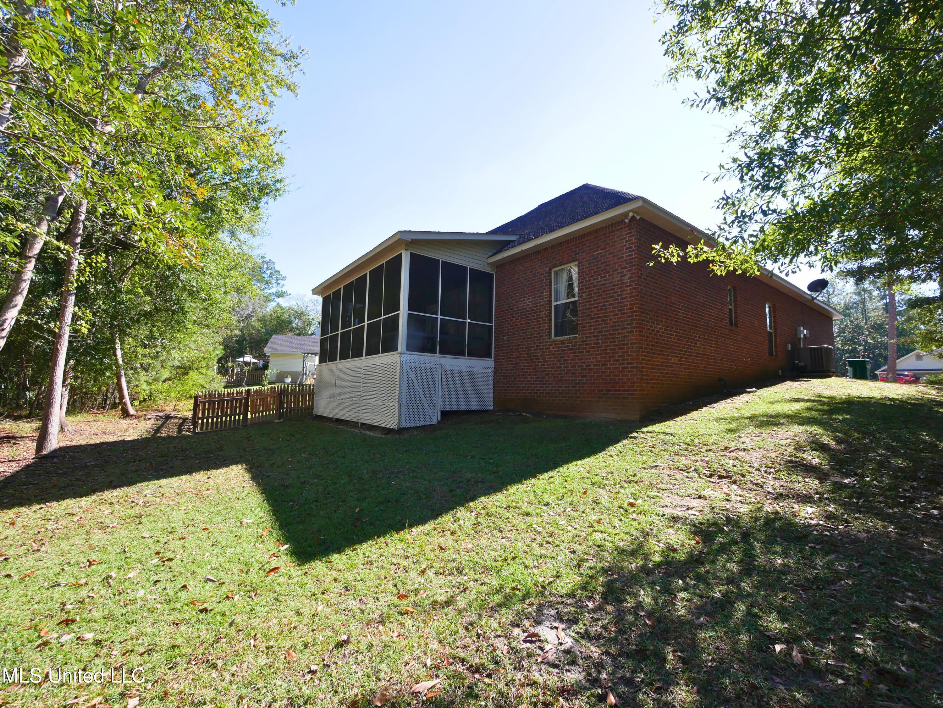 73664 N Diamondhead Drive N Drive, Diamondhead, Mississippi image 25