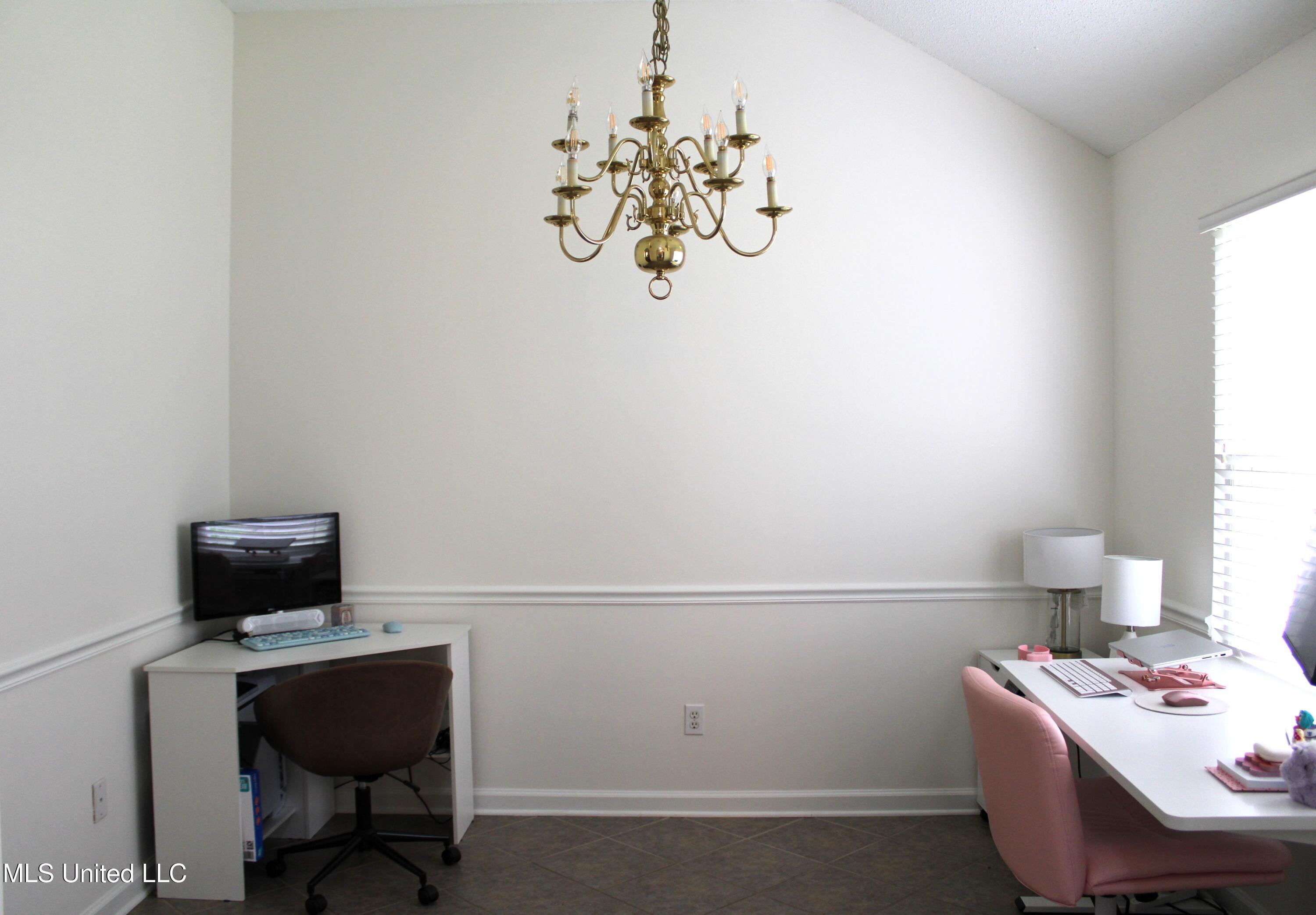 6904 Braybourne Main, Olive Branch, Mississippi image 7