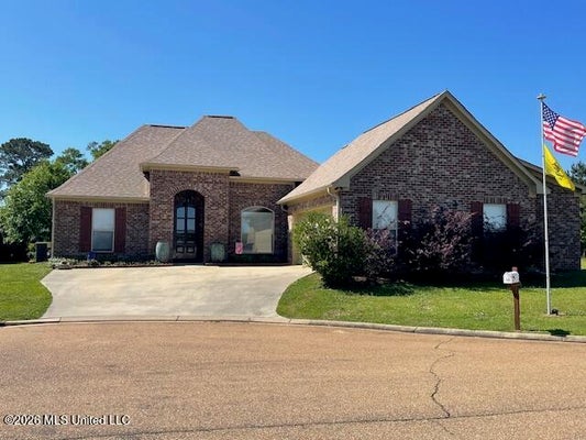 1018 FAIRWAY CV, MCCOMB, MS 39648 - Image 6971d3e8e415b751d3e85ce9a3a29ff9/3586459789