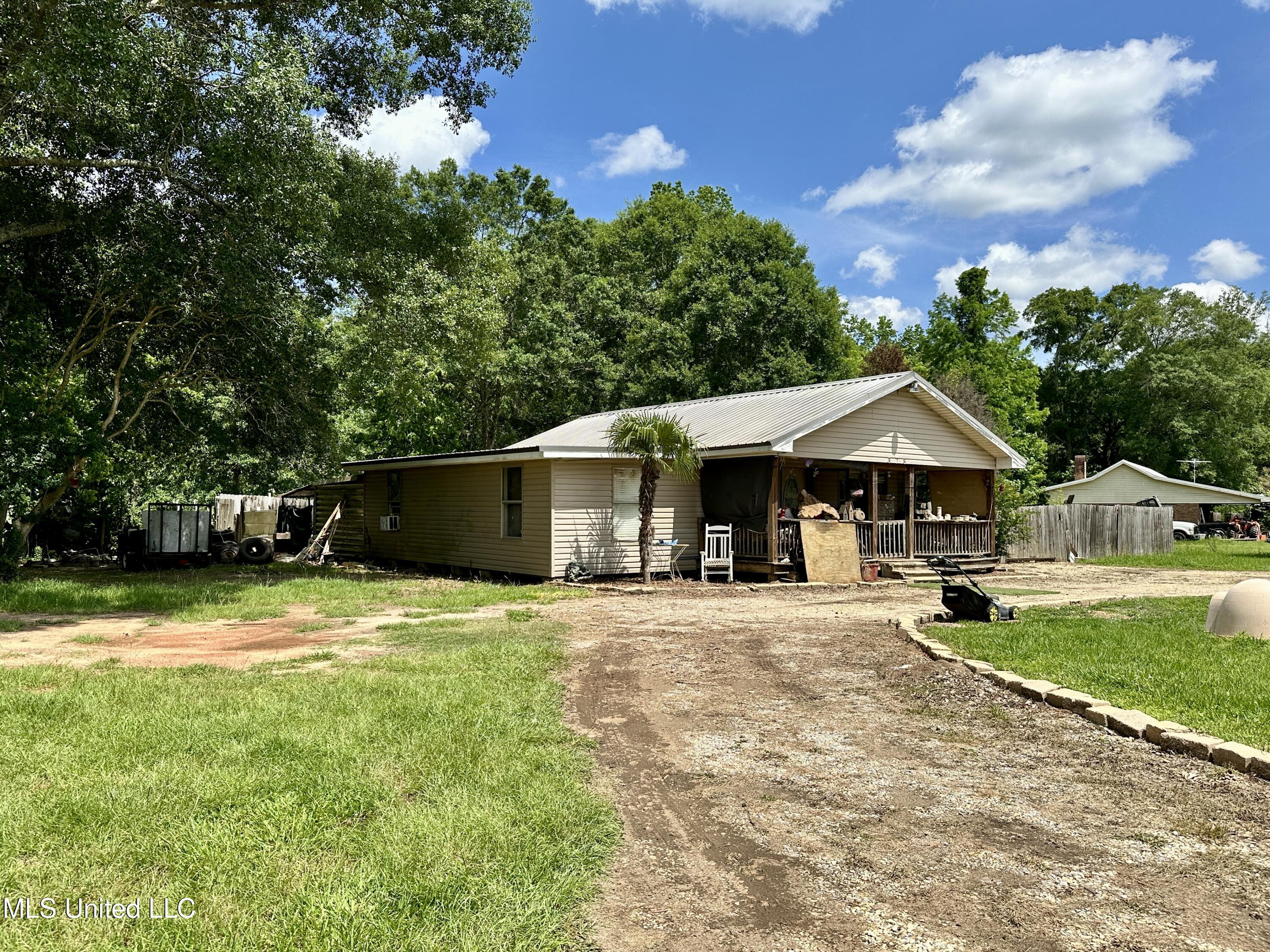 378 White Chapel Road, Carriere, Mississippi image 6