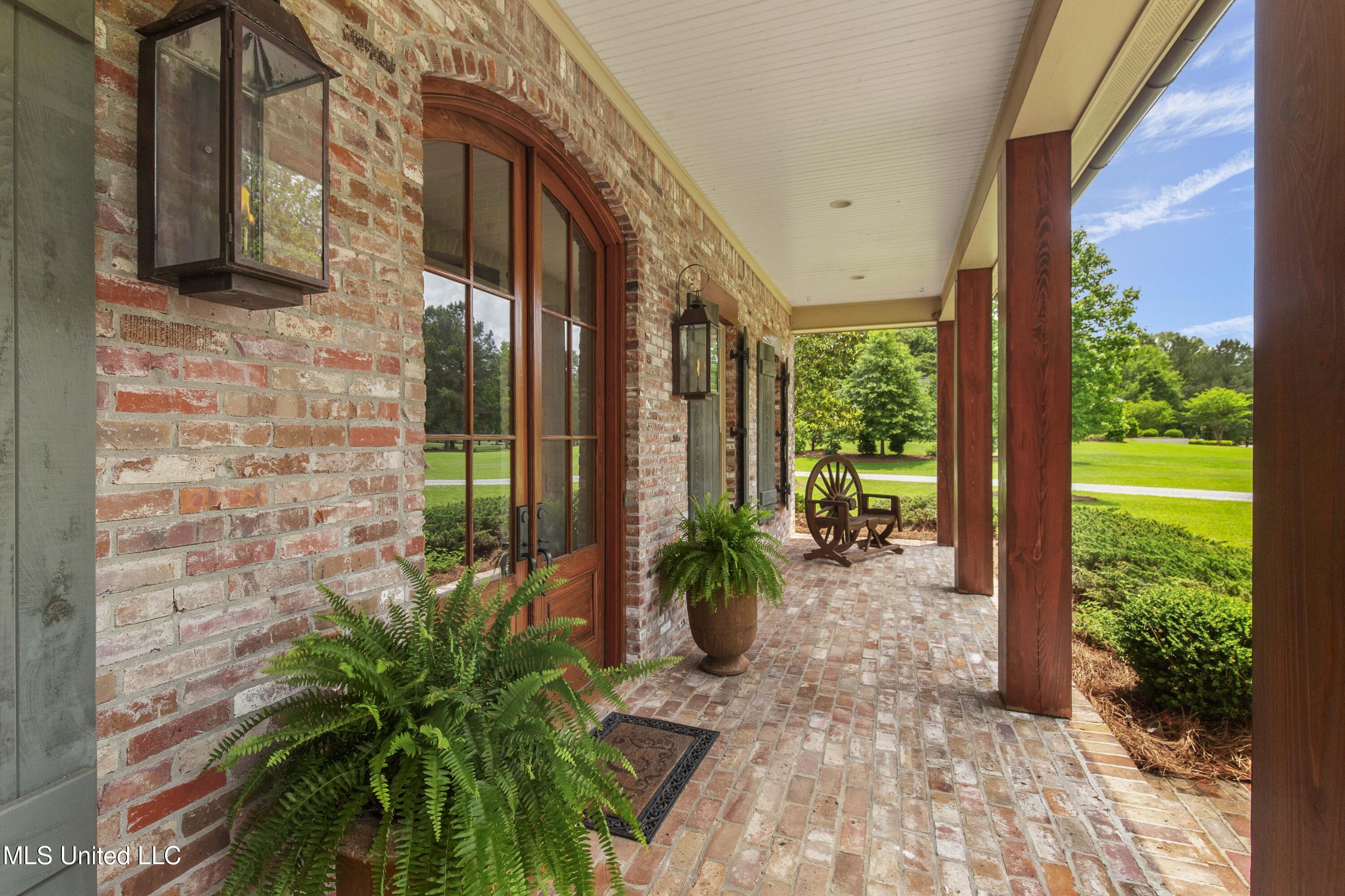 100 Stonebridge Drive, Madison, Mississippi image 6