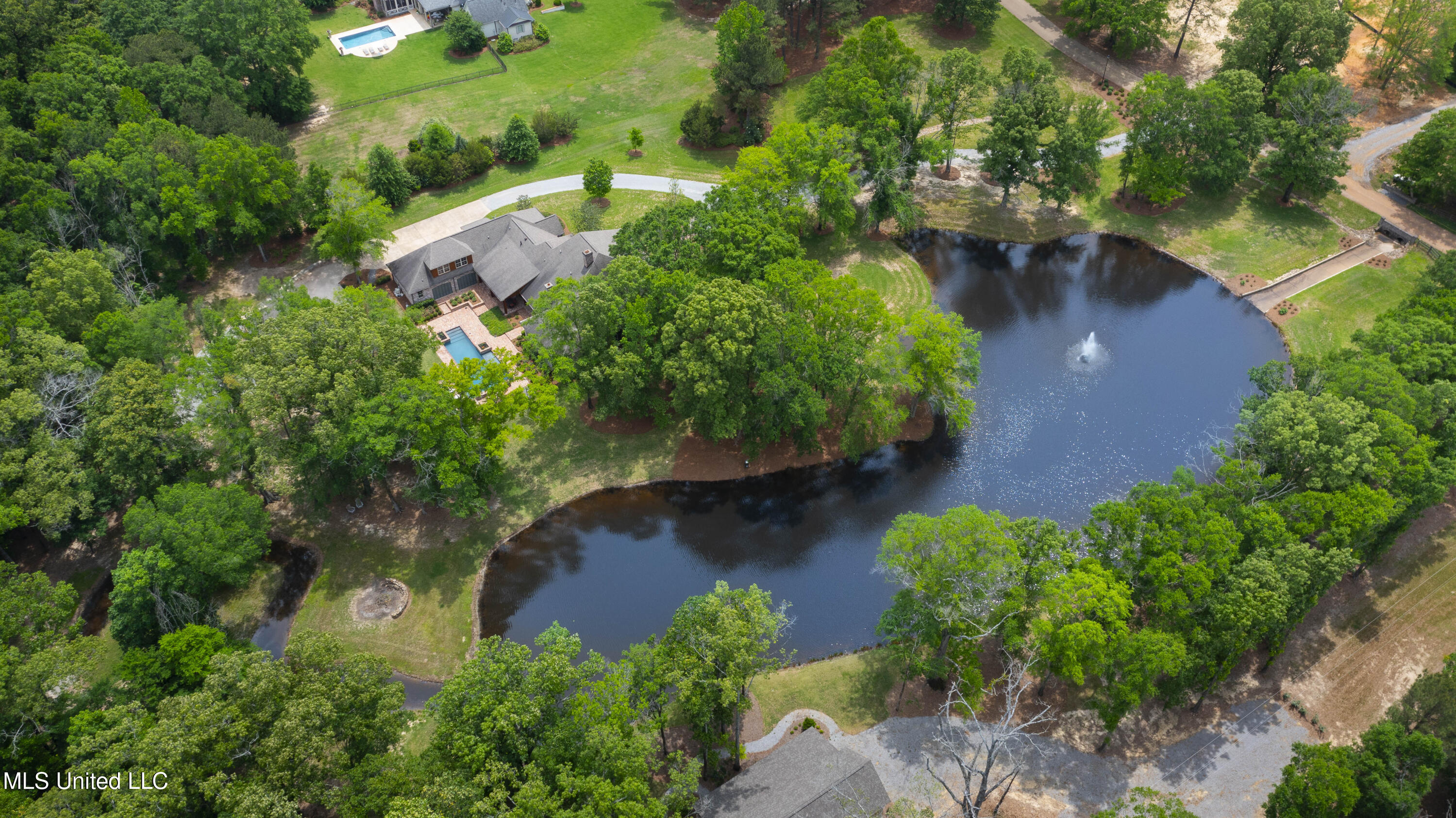 100 Stonebridge Drive, Madison, Mississippi image 44