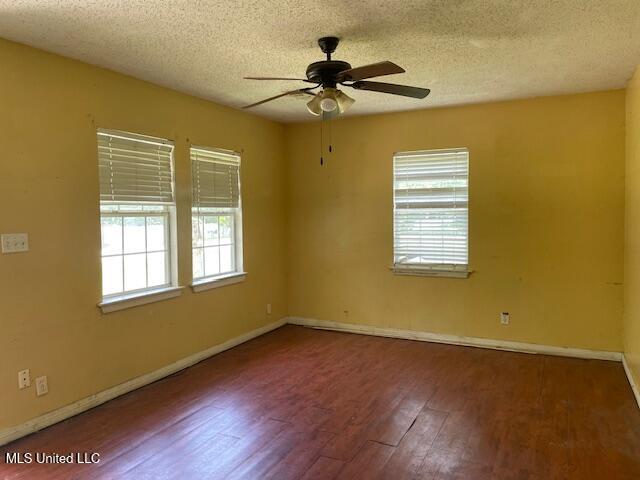 708 Wood Street, Waveland, Mississippi image 2