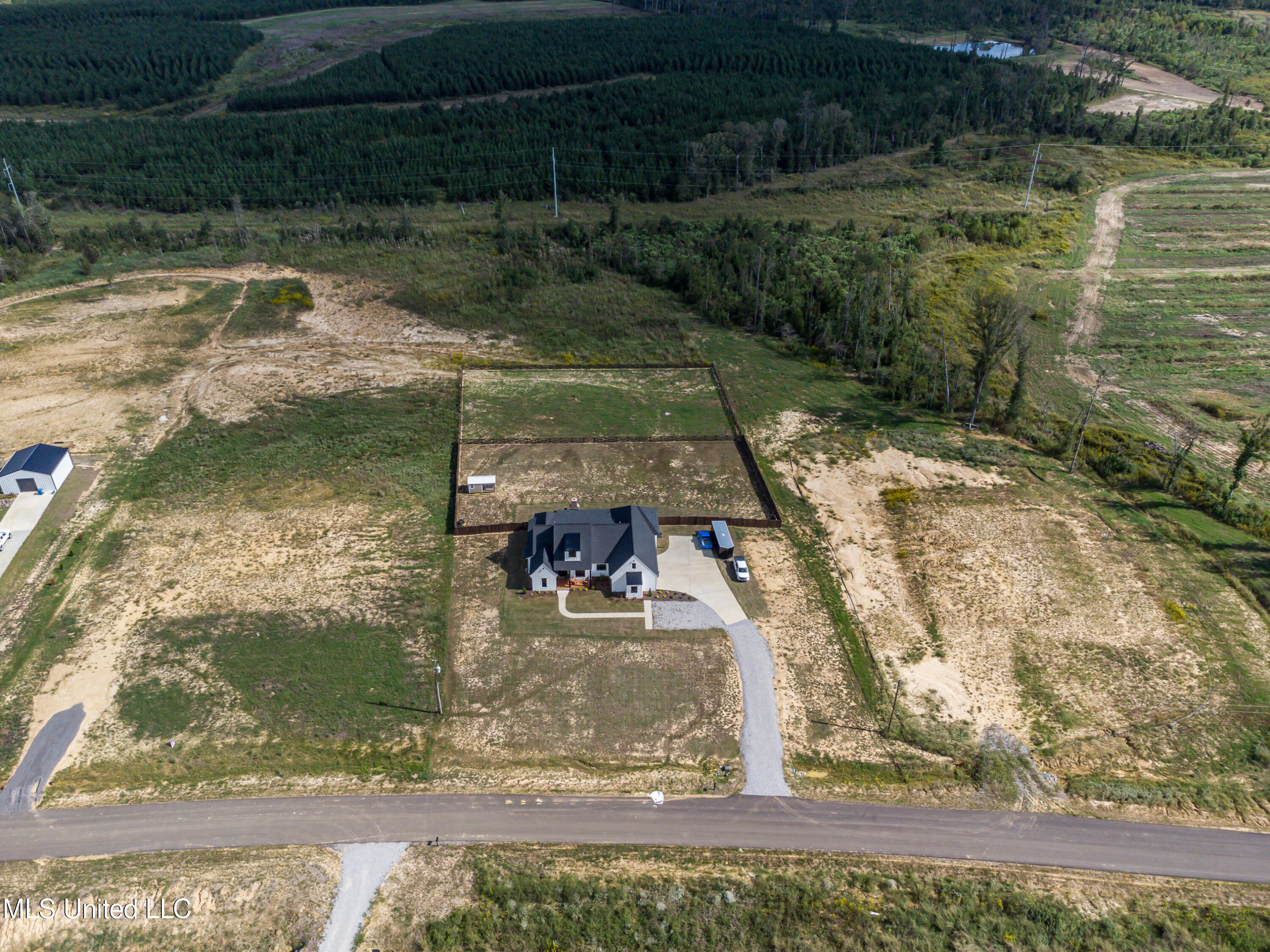 Brandon, Mississippi 39047, United States, 4 Bedrooms Bedrooms, ,4 BathroomsBathrooms,Residential,Pending,40706