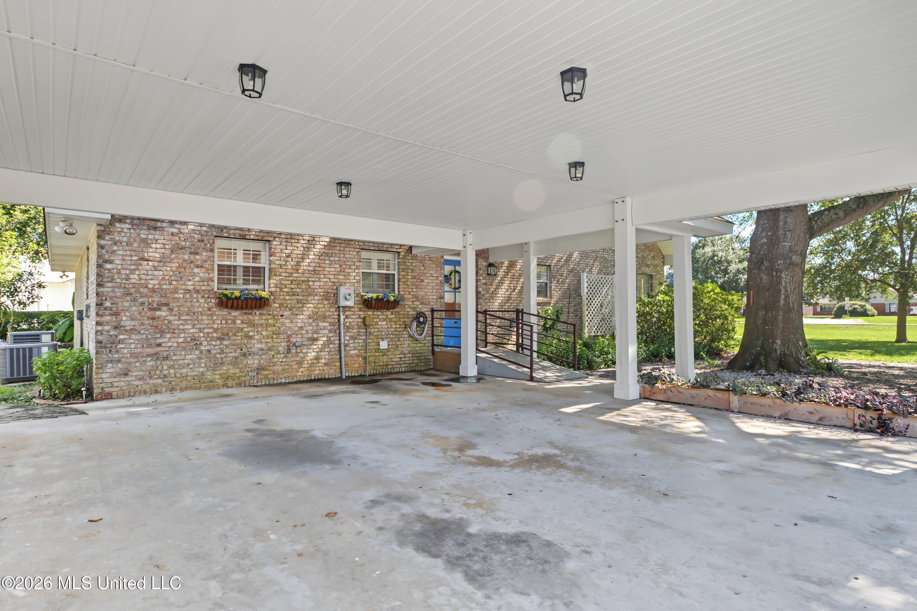 723 Old Spanish Trail
