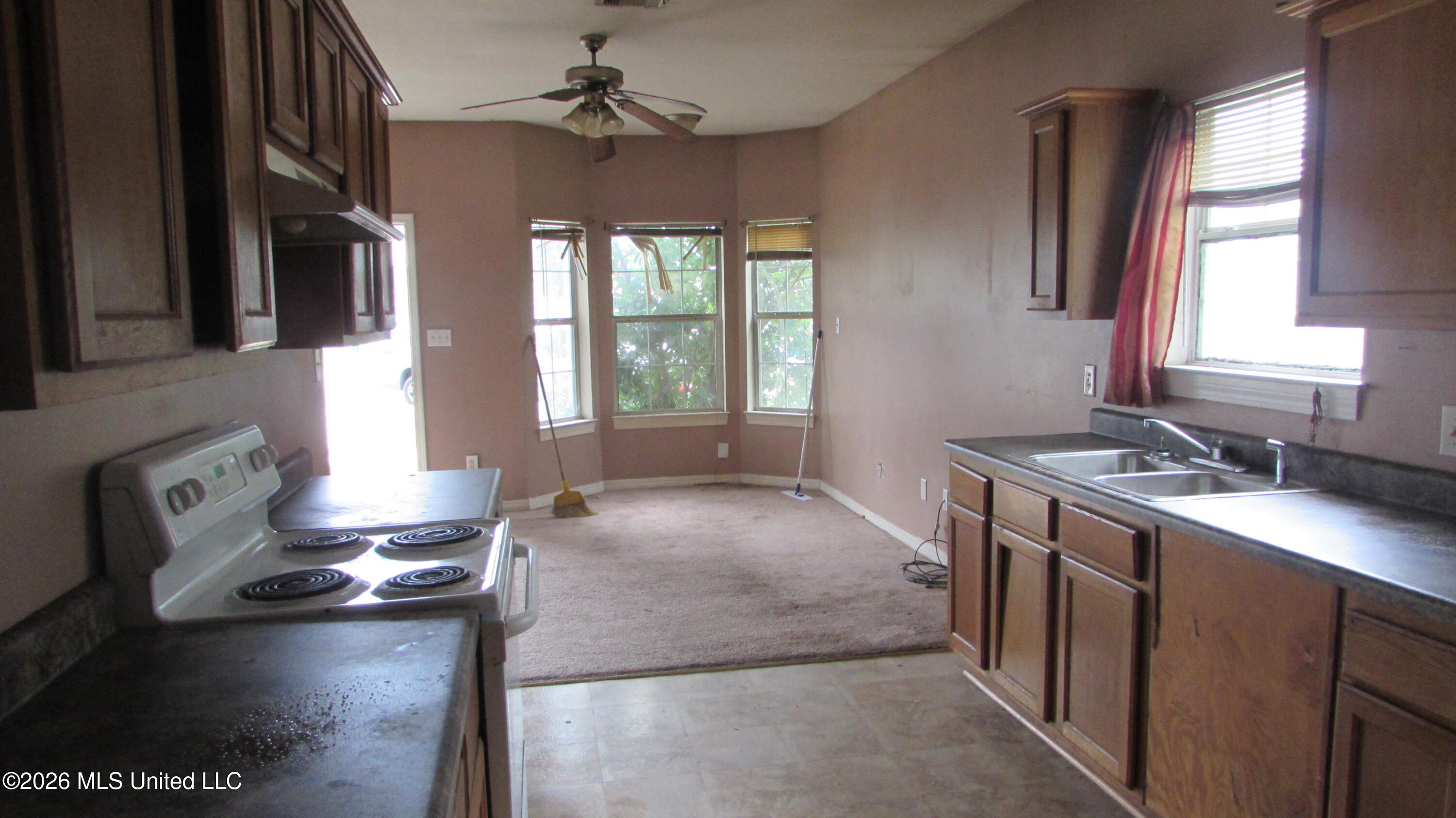 5373 Quail Creek Circle