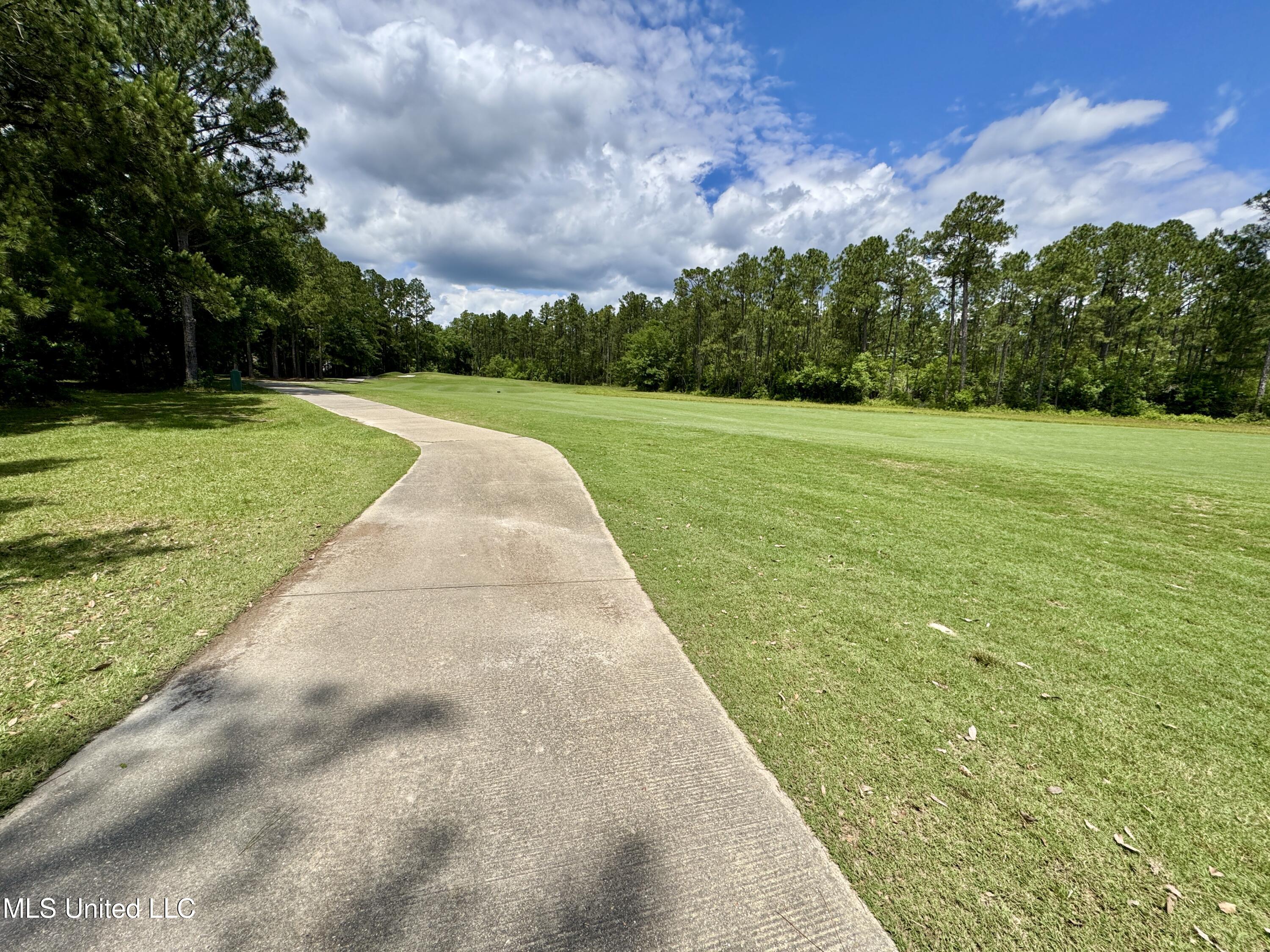 7046 Rolling Green Drive, Pass Christian, Mississippi image 37