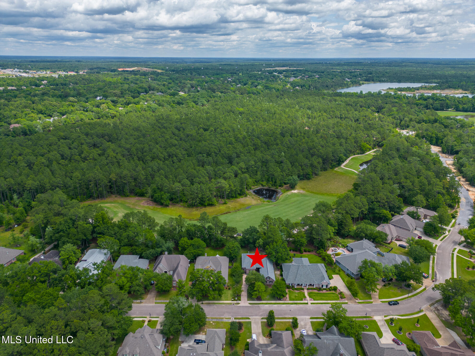 7046 Rolling Green Drive, Pass Christian, Mississippi image 28