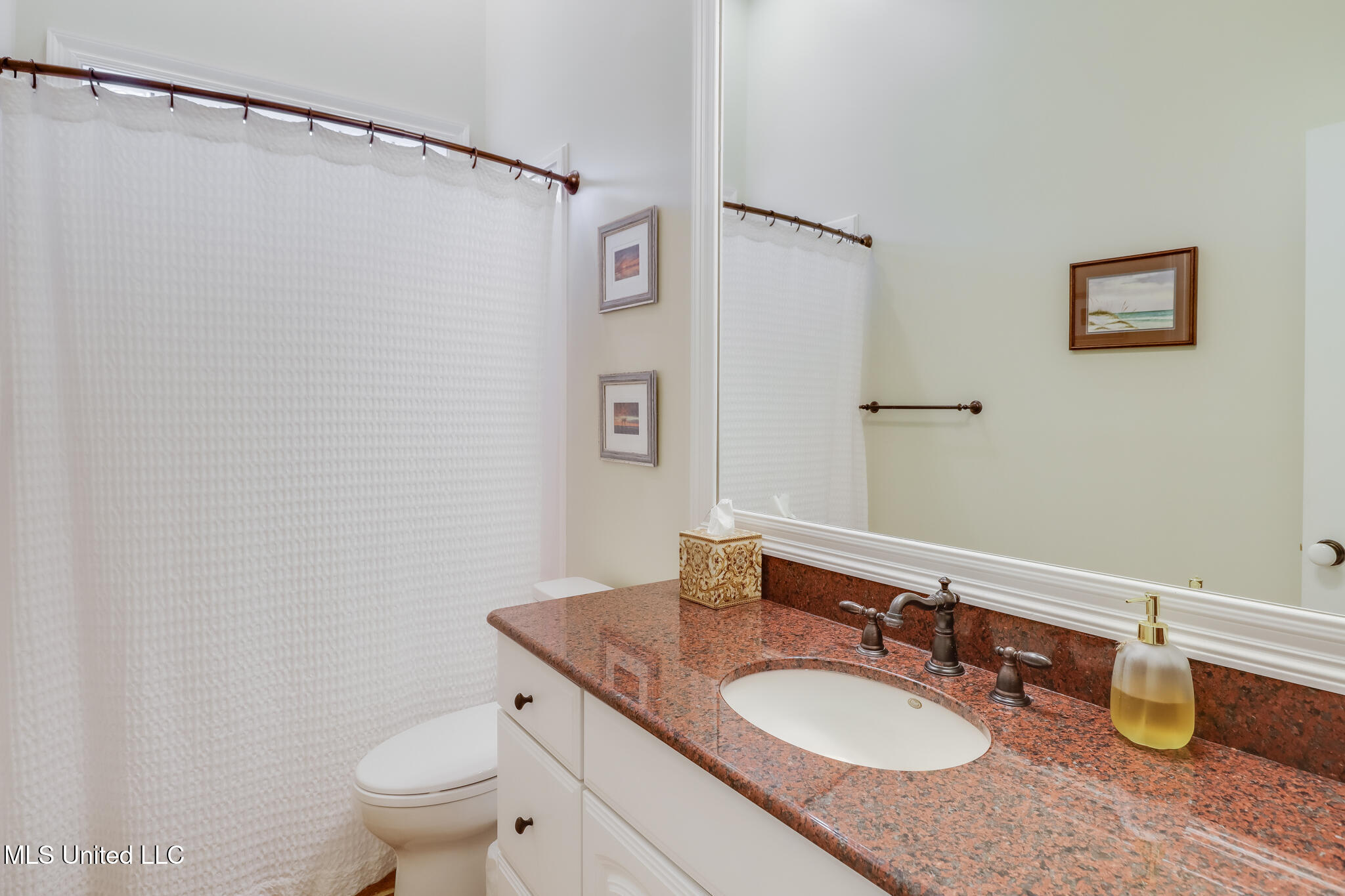 7046 Rolling Green Drive, Pass Christian, Mississippi image 20