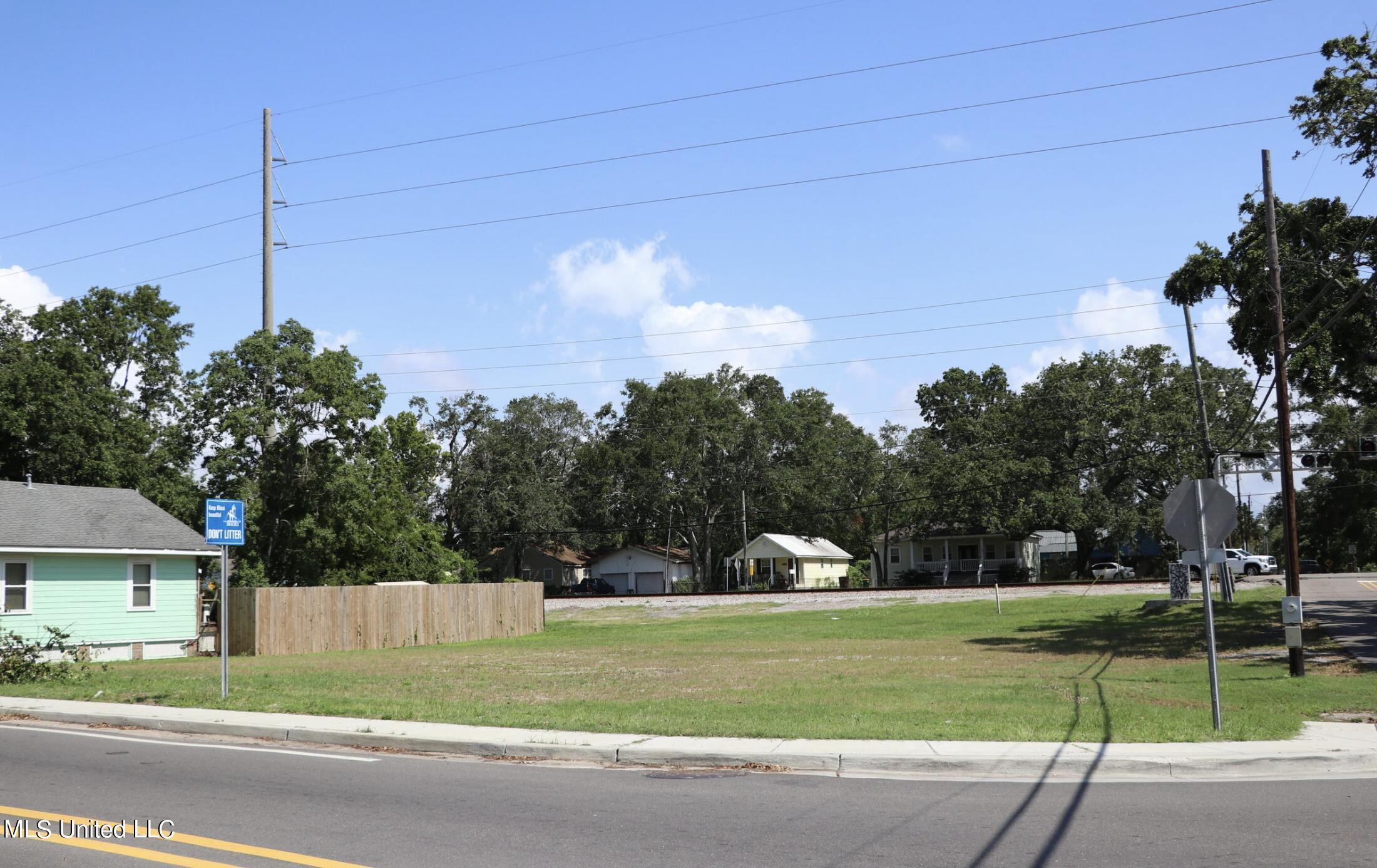 1104 Irish Hill Drive, Biloxi, Mississippi image 1