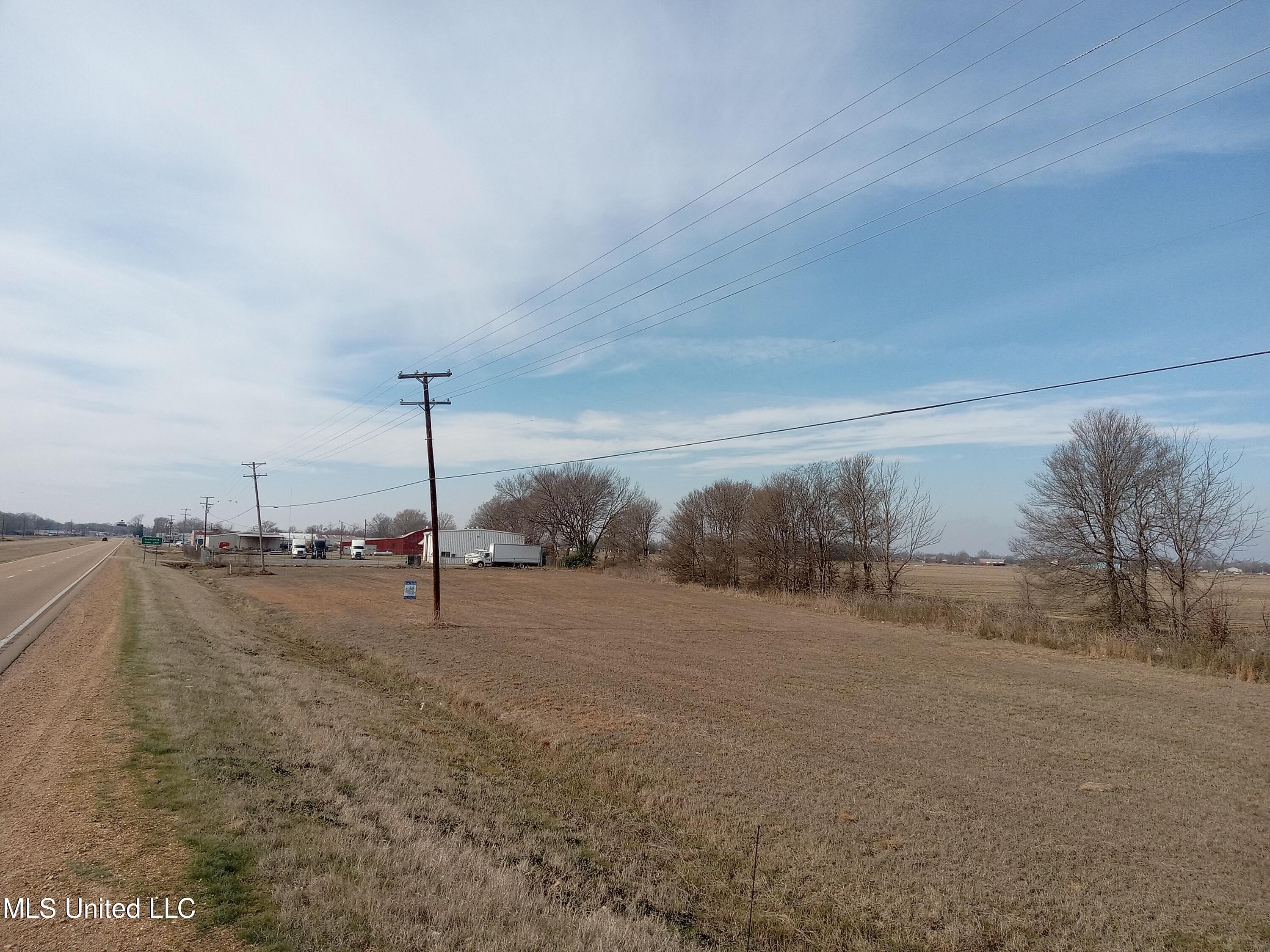 Highway 82 East, Indianola, Mississippi image 2