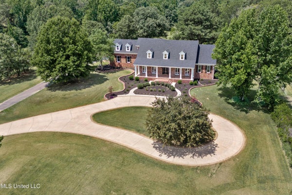 1594 VICTORIA RD, BYHALIA, MS 38611 - Image 6a8cf2cb2da23cf3b9d05b91e004aa08/4134766276